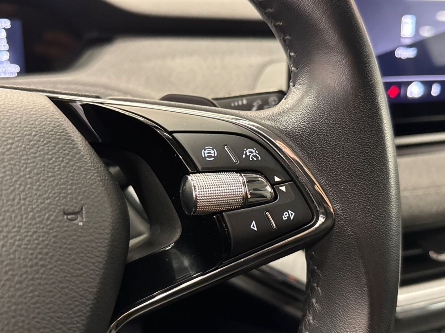 SKODA Enyaq 2022