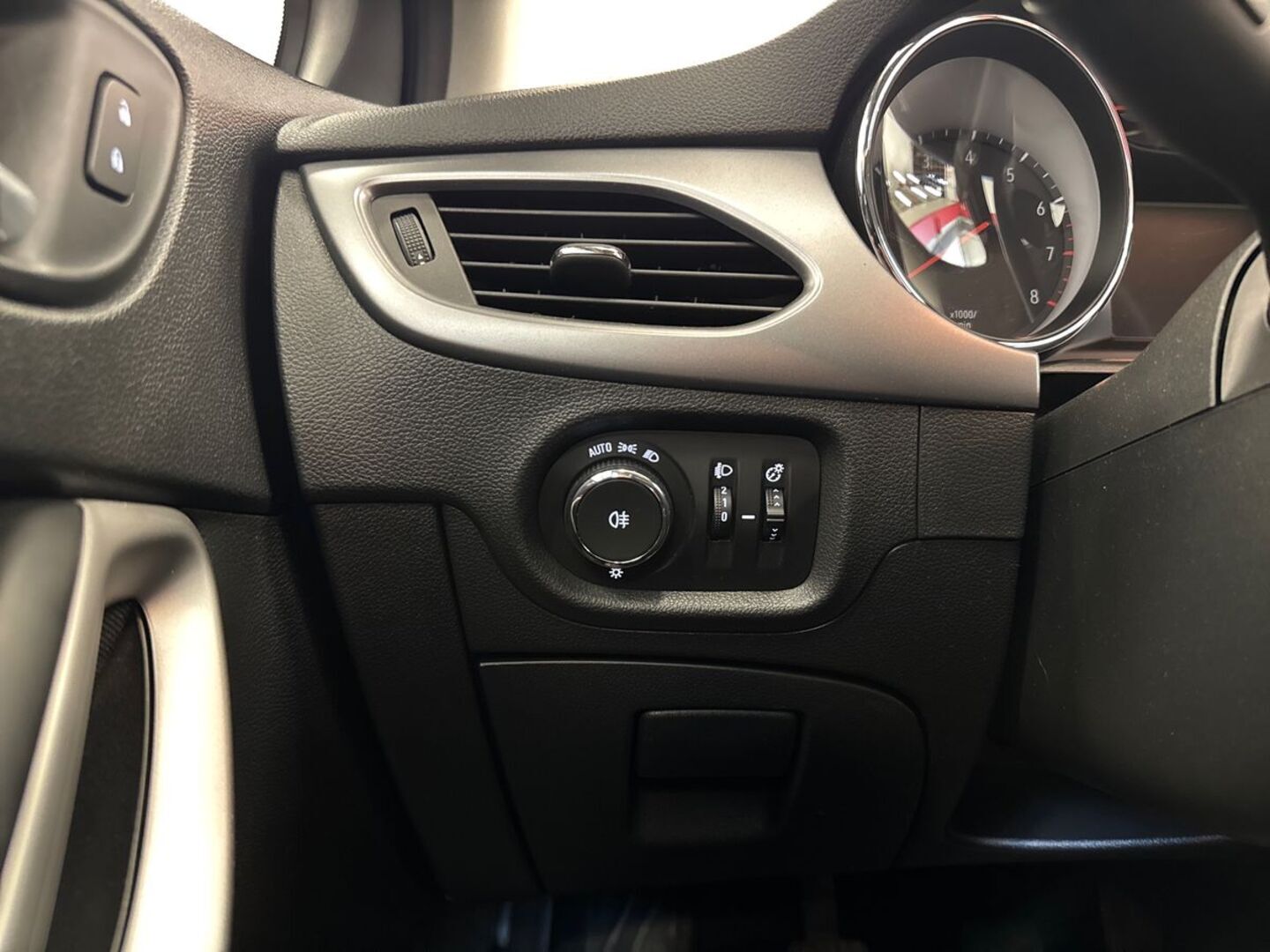 OPEL Astra 2021
