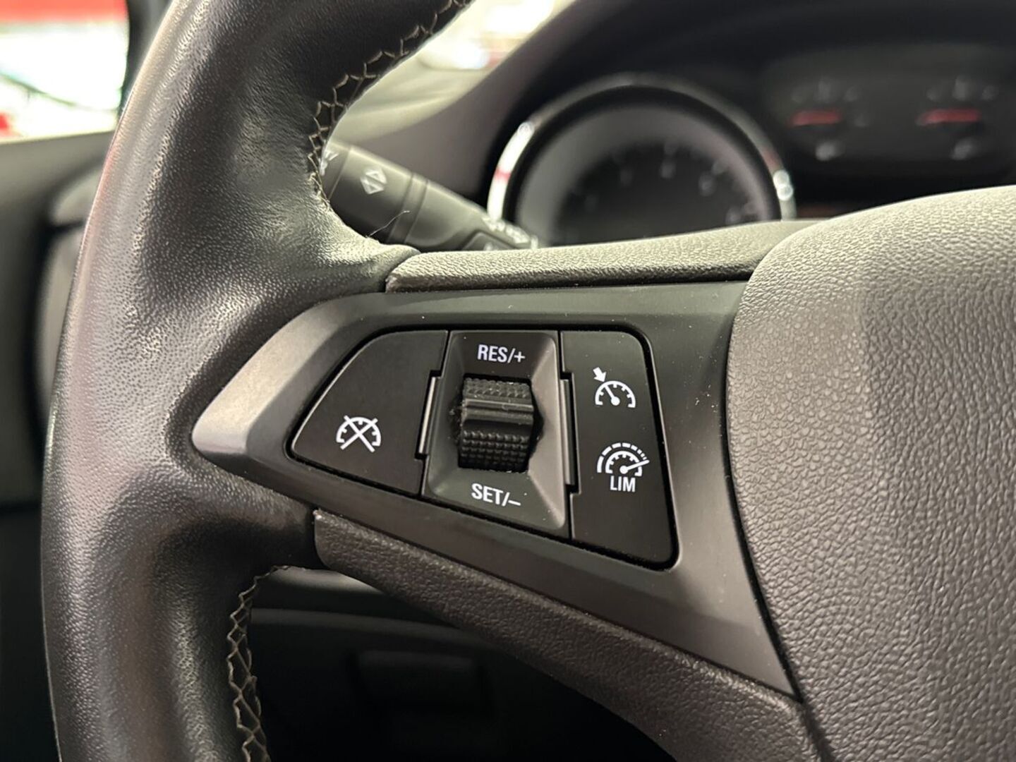 OPEL Astra 2021
