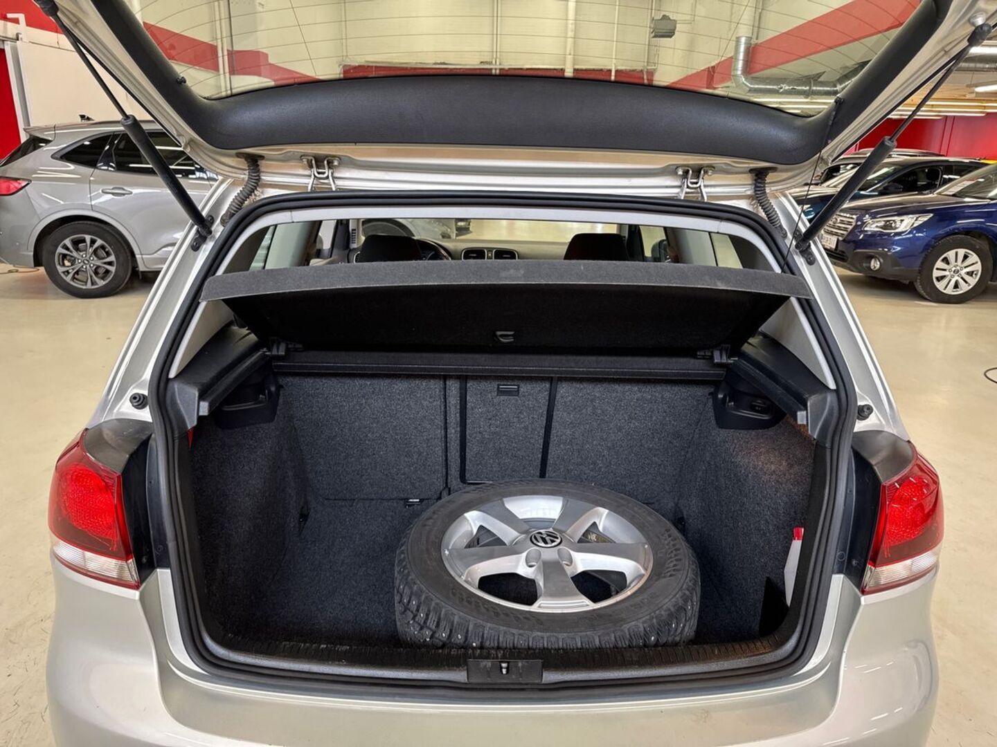 VOLKSWAGEN Golf 2010
