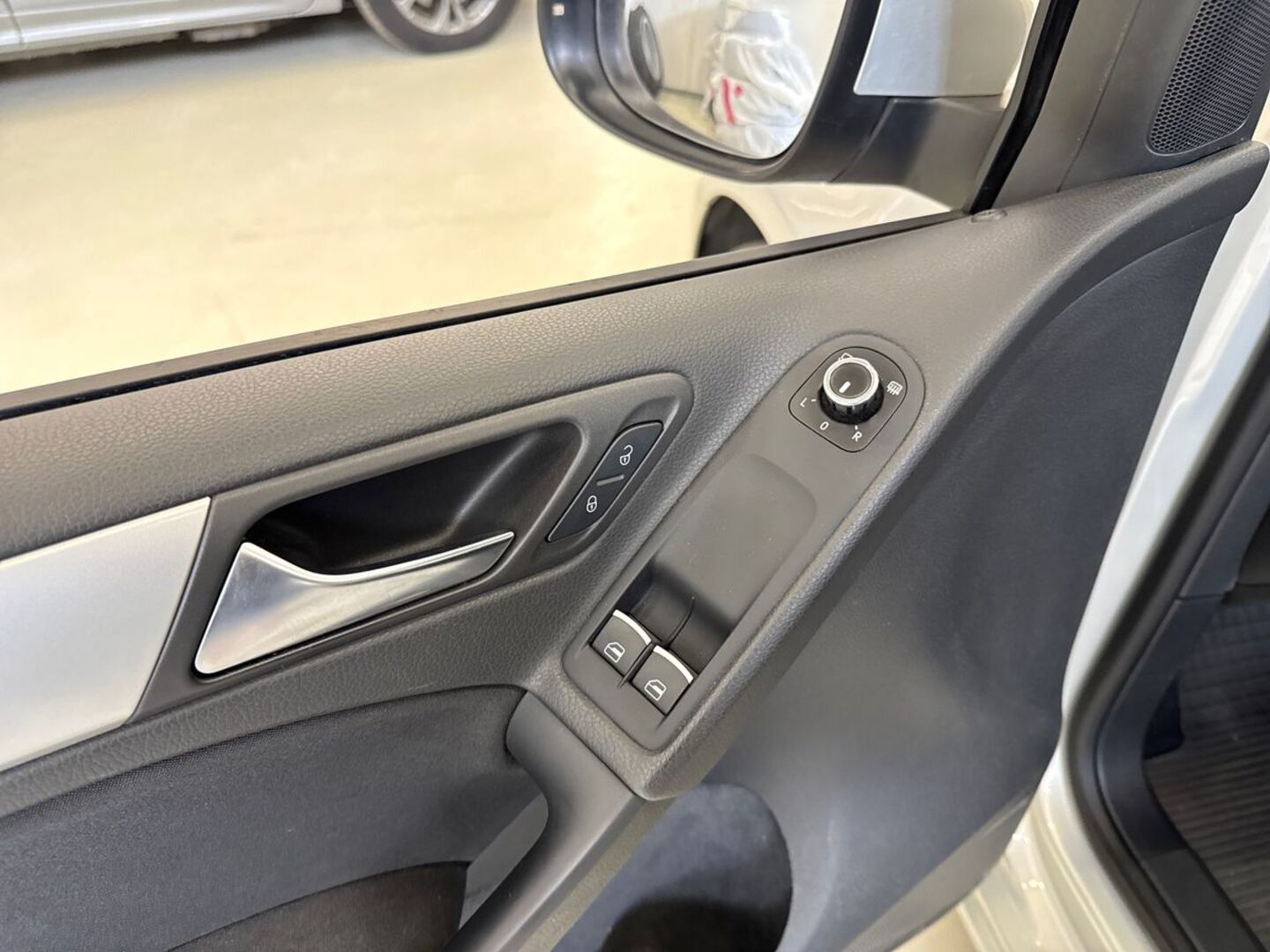 VOLKSWAGEN Golf 2010