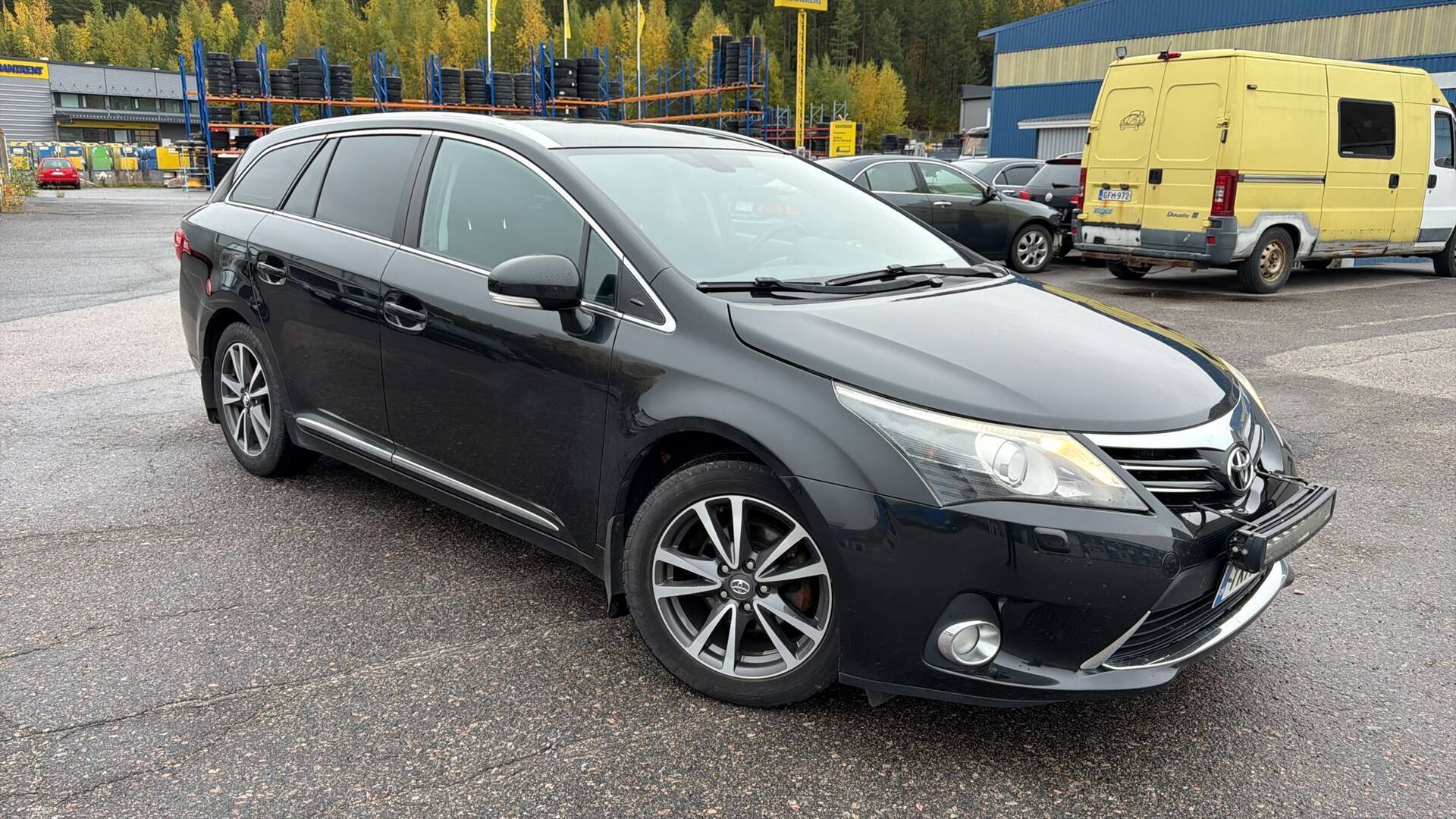 TOYOTA Avensis 2012