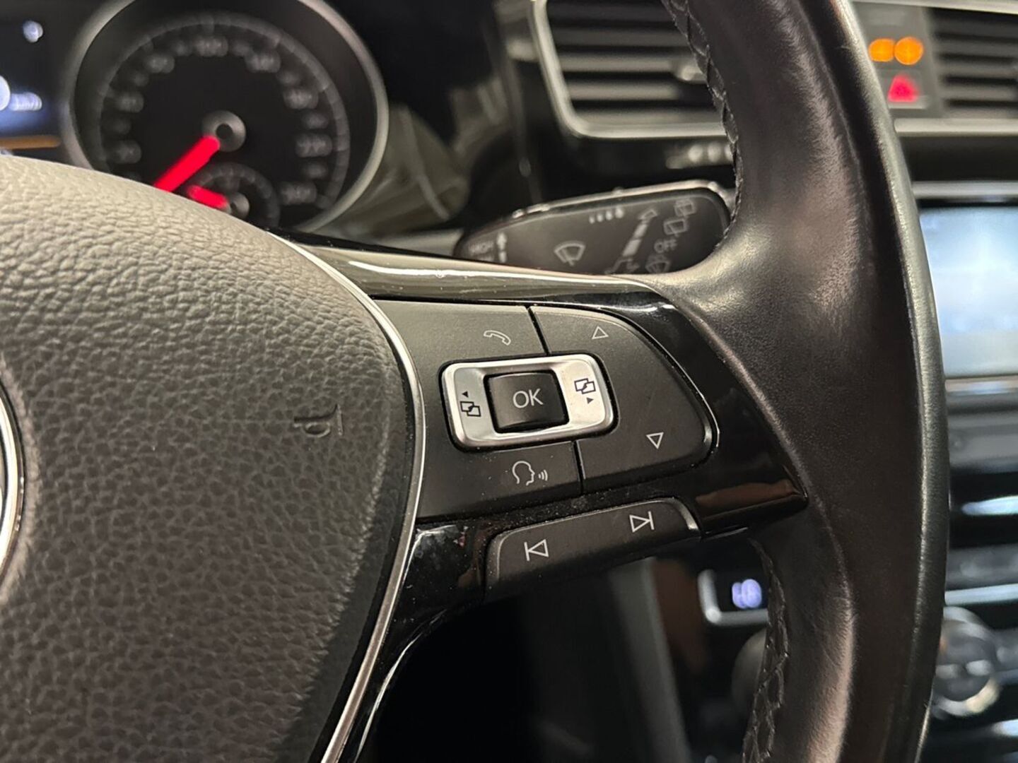 VOLKSWAGEN Golf 2013