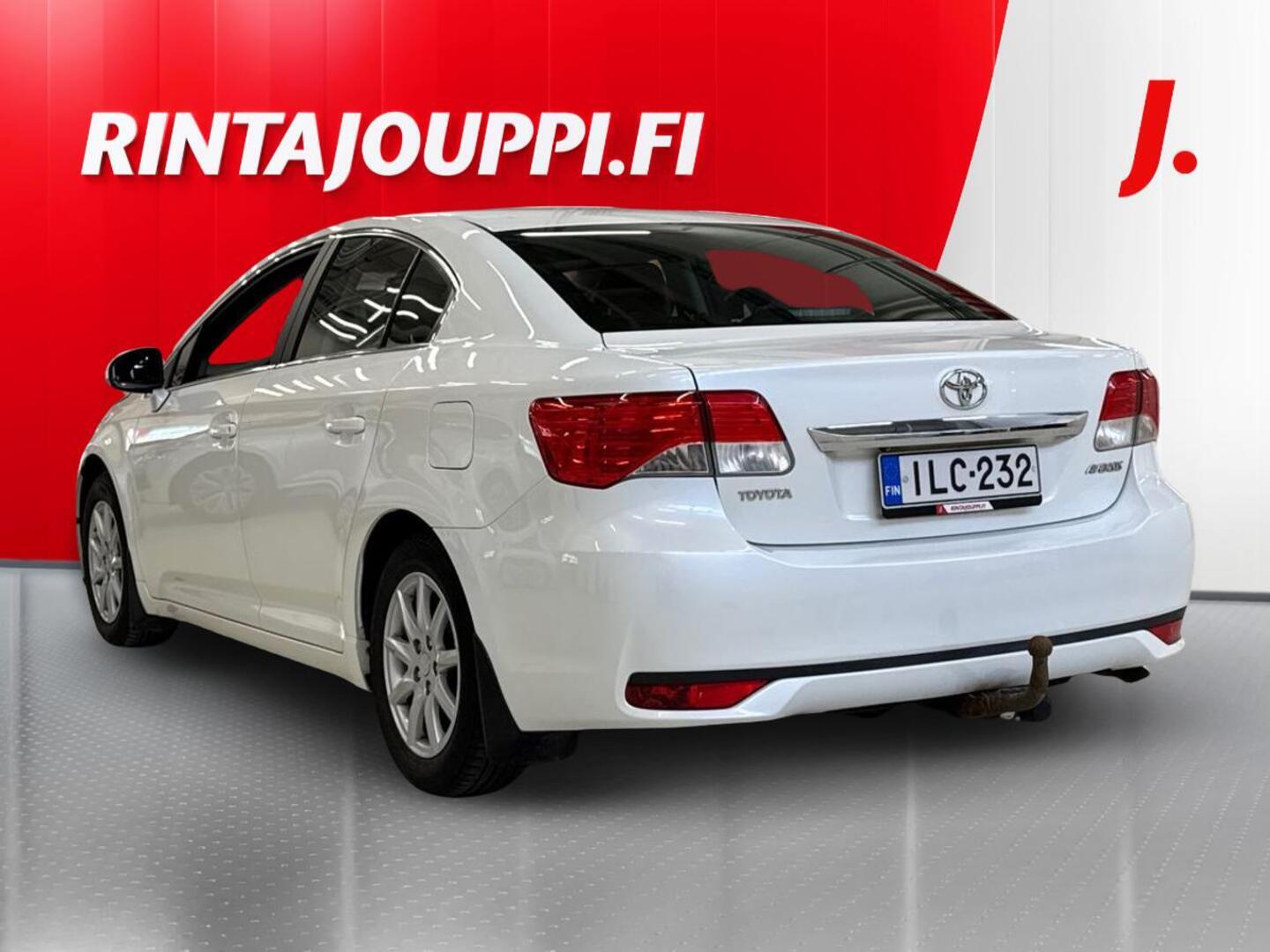 TOYOTA Avensis 2013