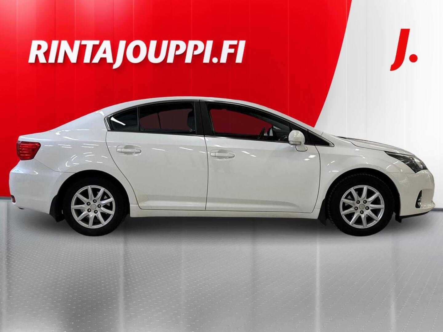 TOYOTA Avensis 2013