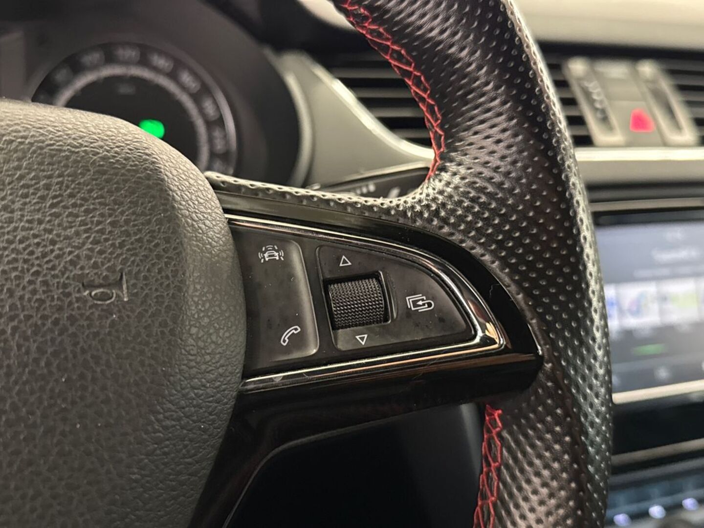 SKODA Octavia 2016