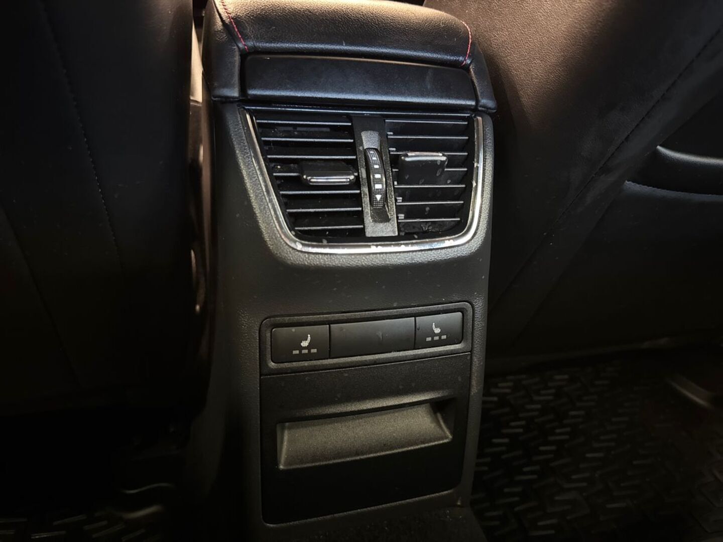 SKODA Octavia 2016
