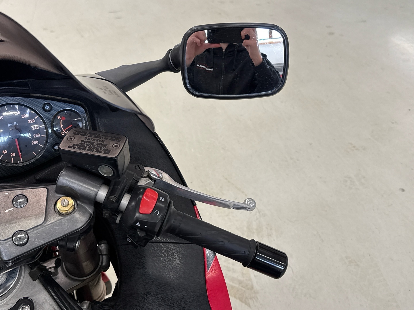 SUZUKI GSX 2005