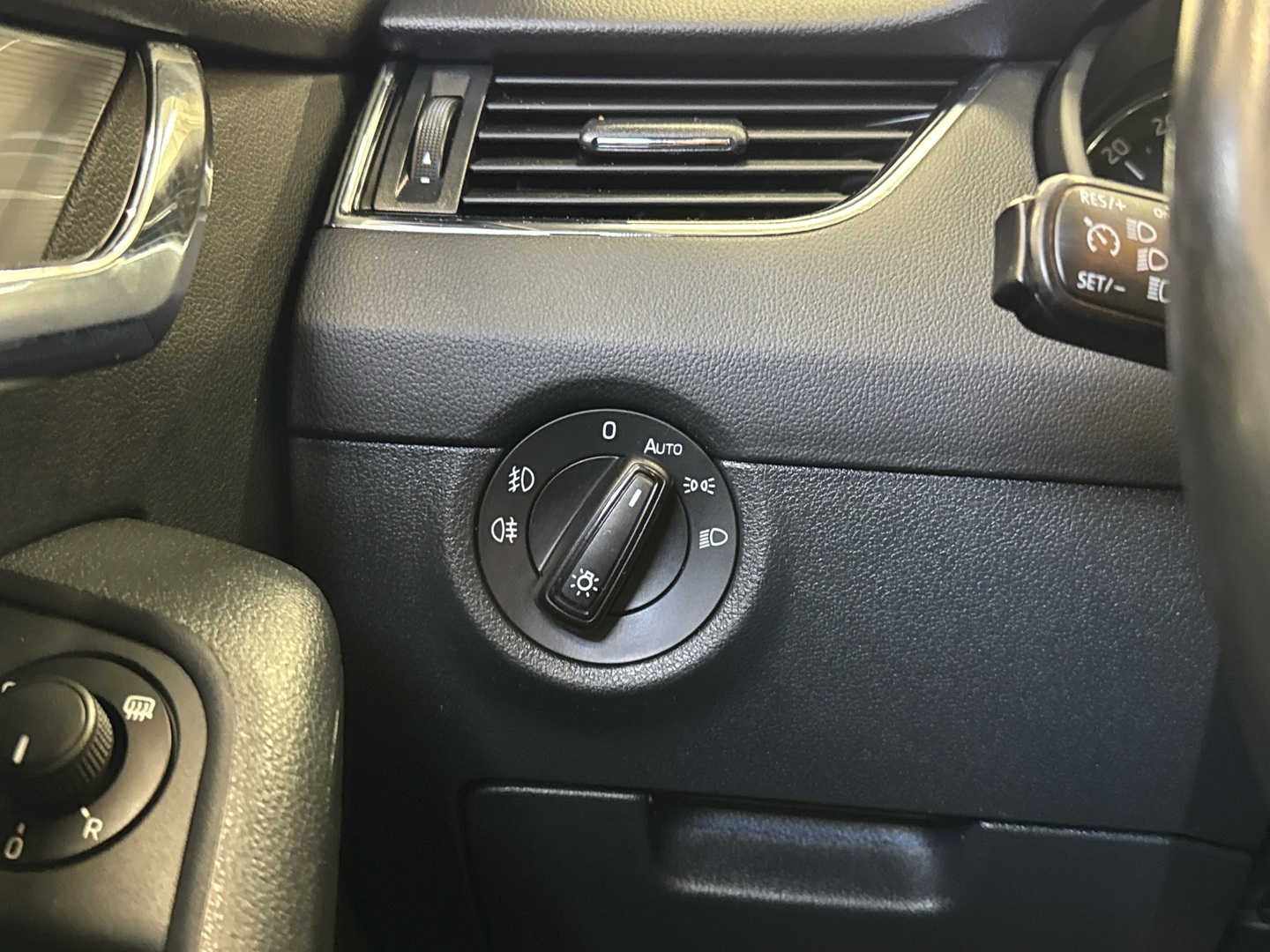 SKODA Octavia 2014