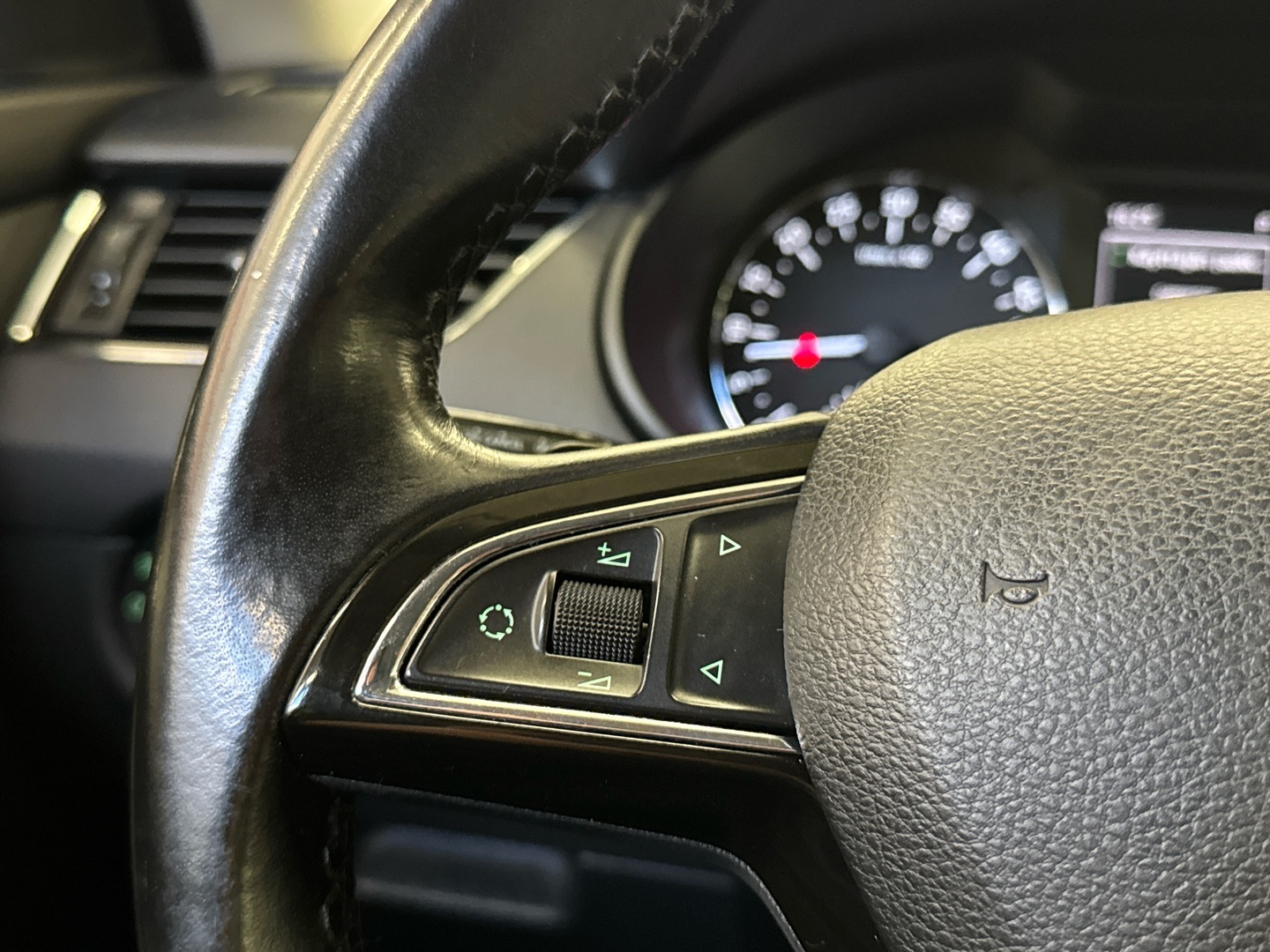 SKODA Octavia 2014