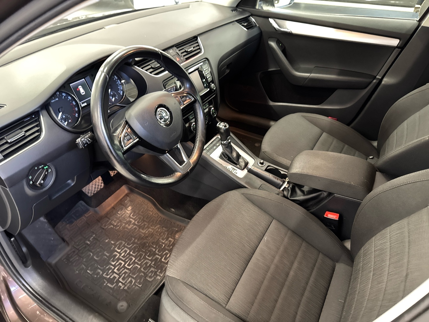 SKODA Octavia 2014