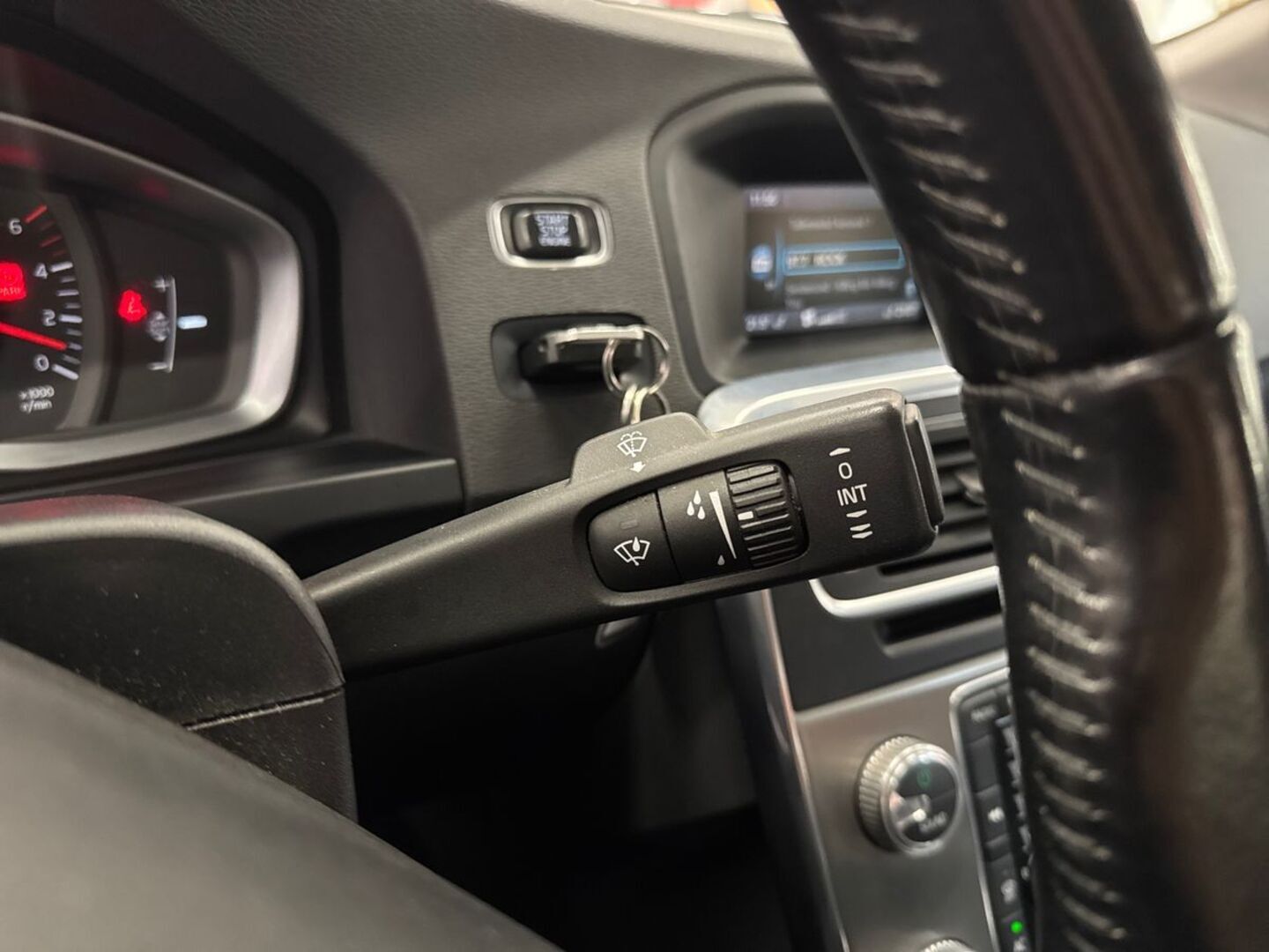VOLVO S60 23