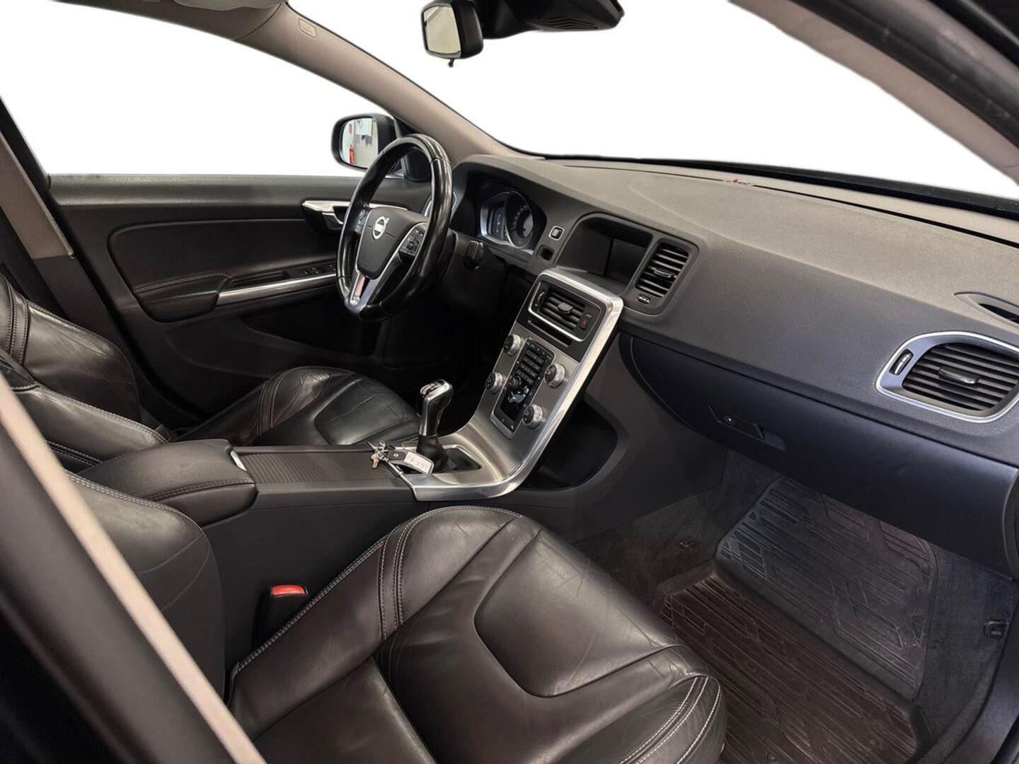 VOLVO S60 9