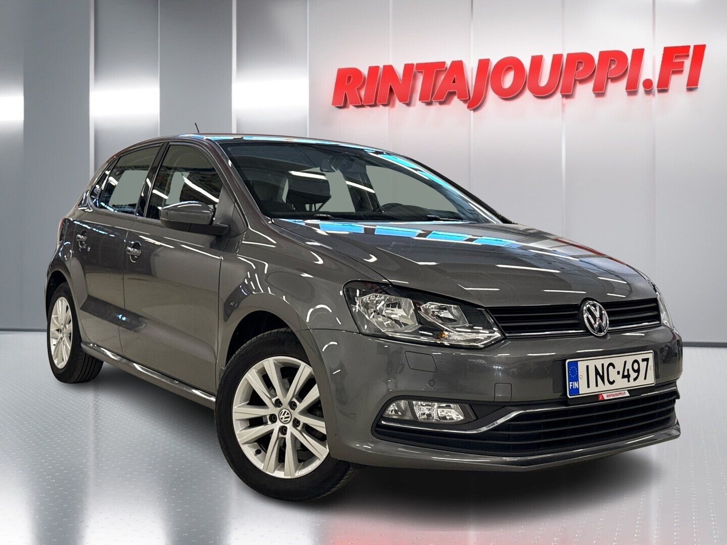 VOLKSWAGEN Polo 2015