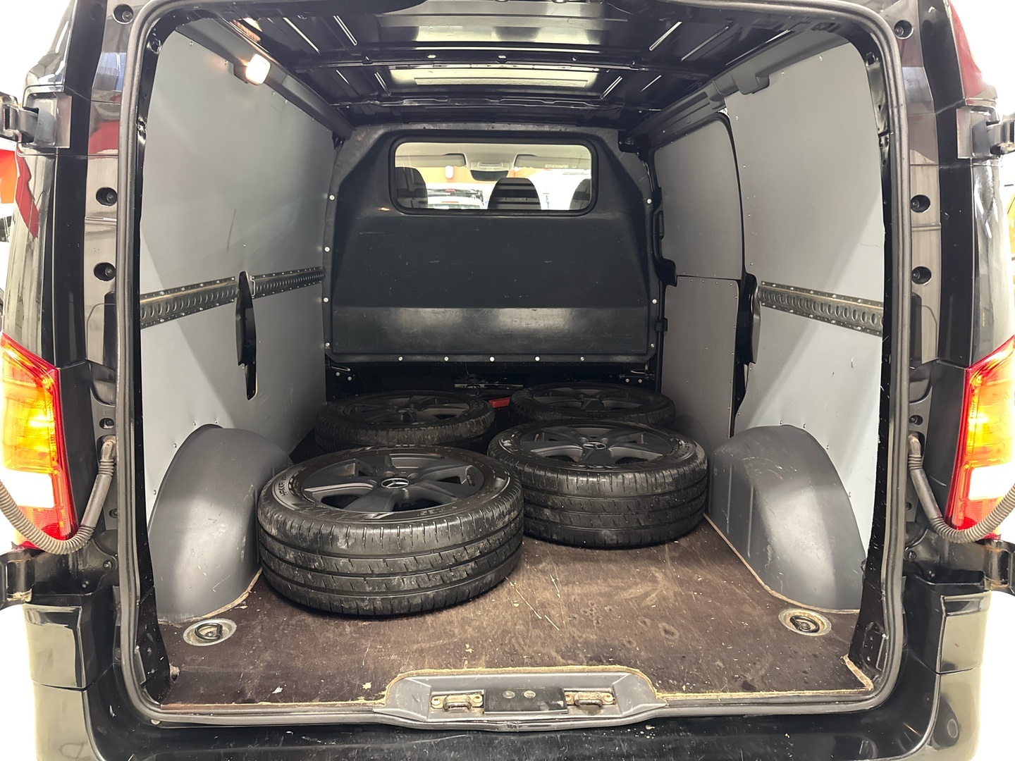 MERCEDES-BENZ Vito 2016