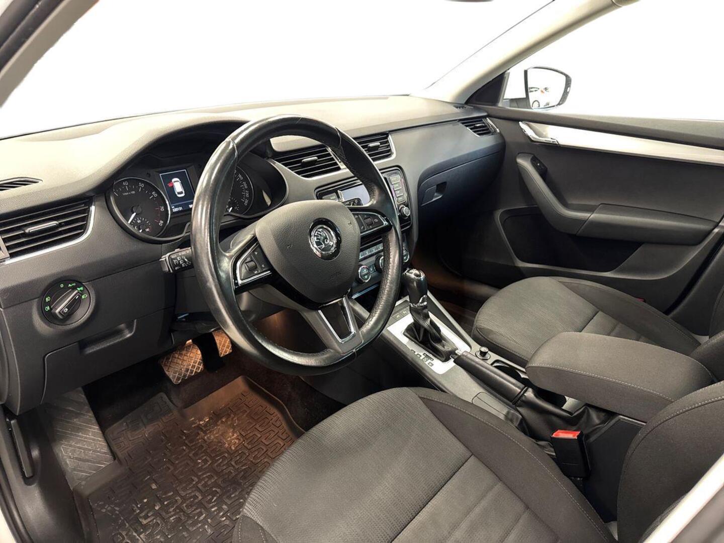 SKODA Octavia 2016