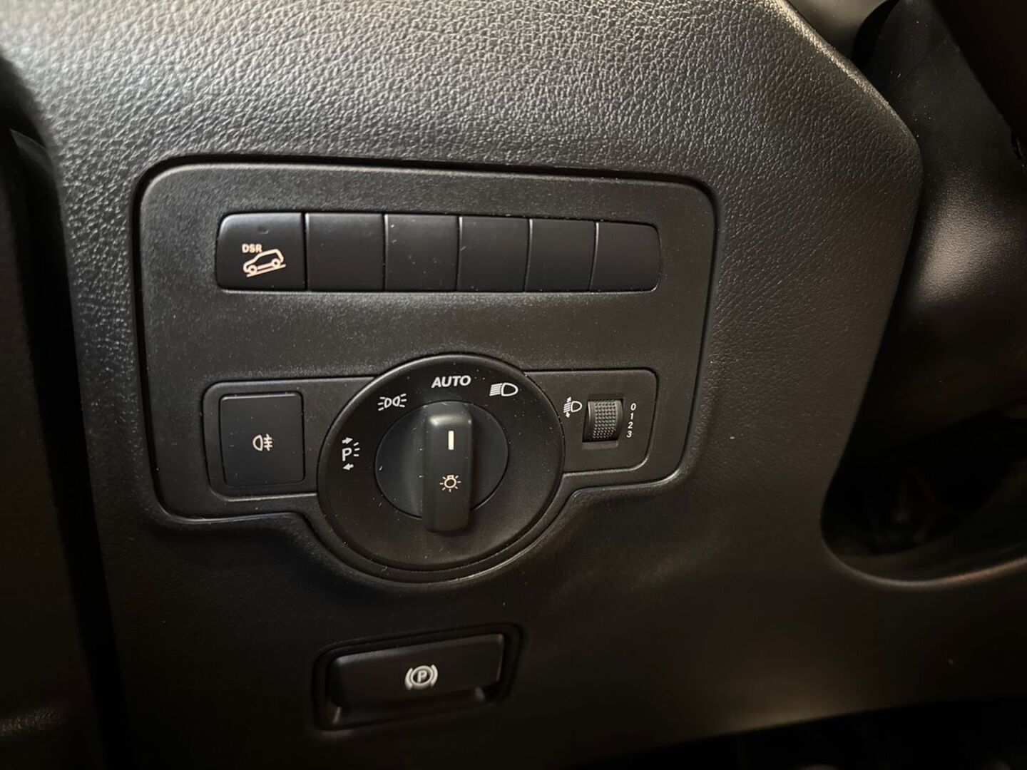 MERCEDES-BENZ Vito 17