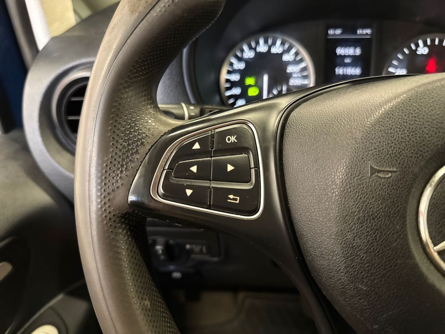 MERCEDES-BENZ Vito 19