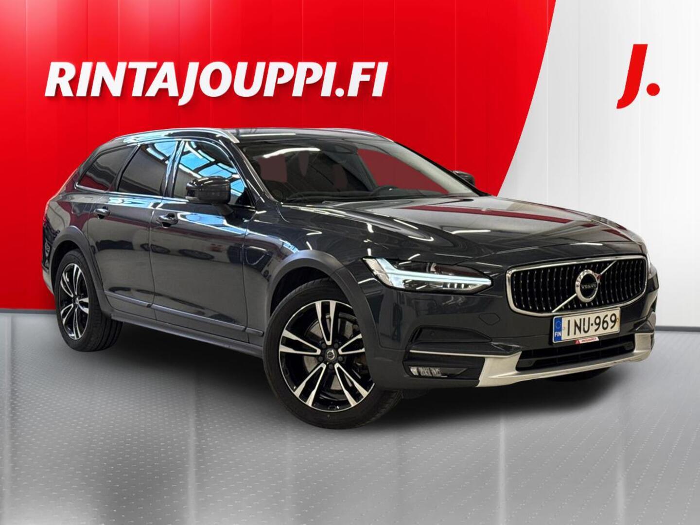 VOLVO V90 Cross Country 1