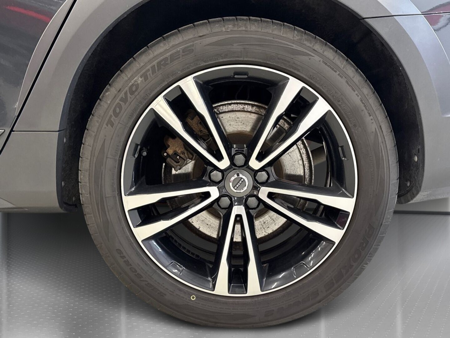 VOLVO V90 Cross Country 13