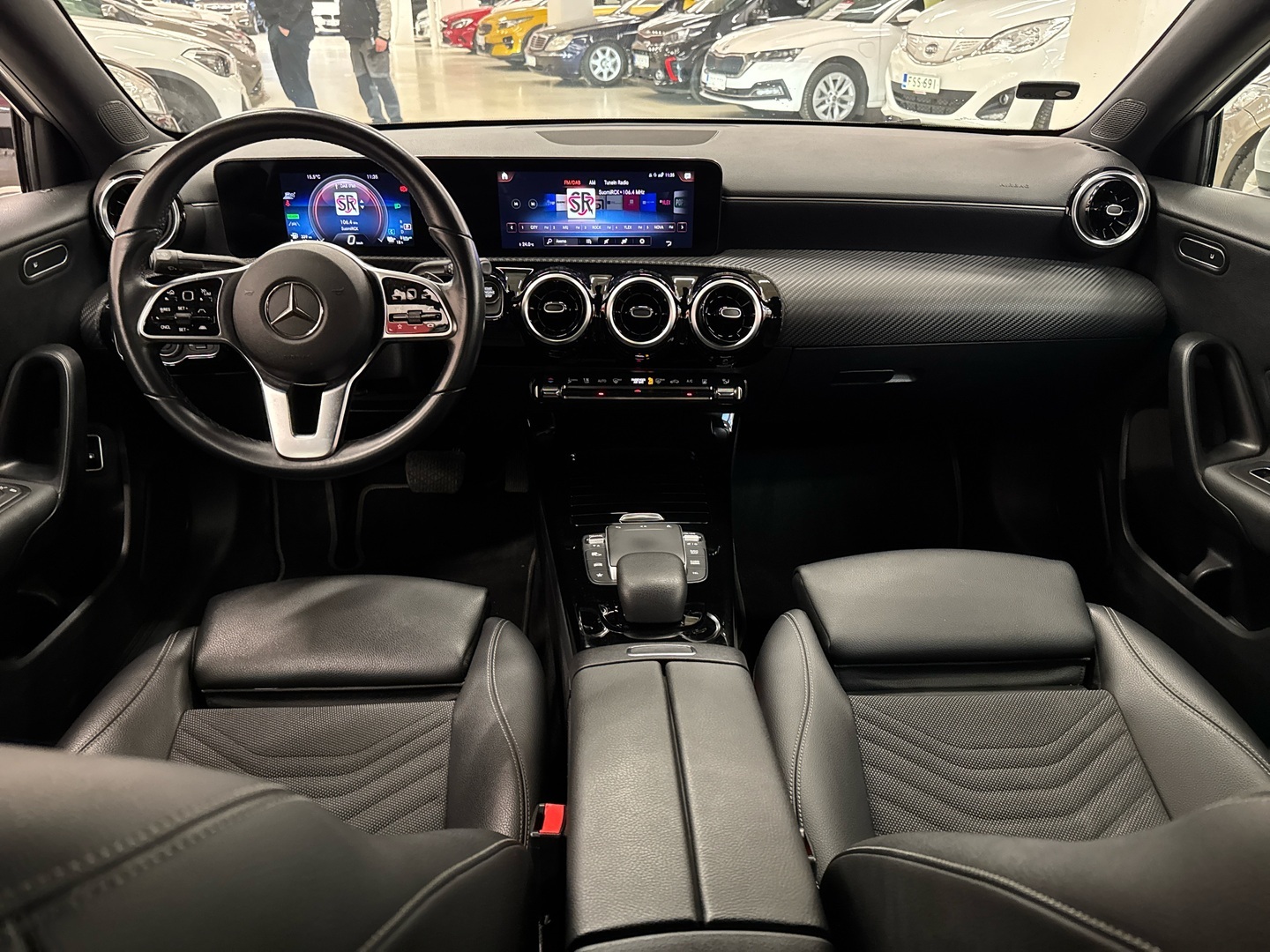 MERCEDES-BENZ A 2021