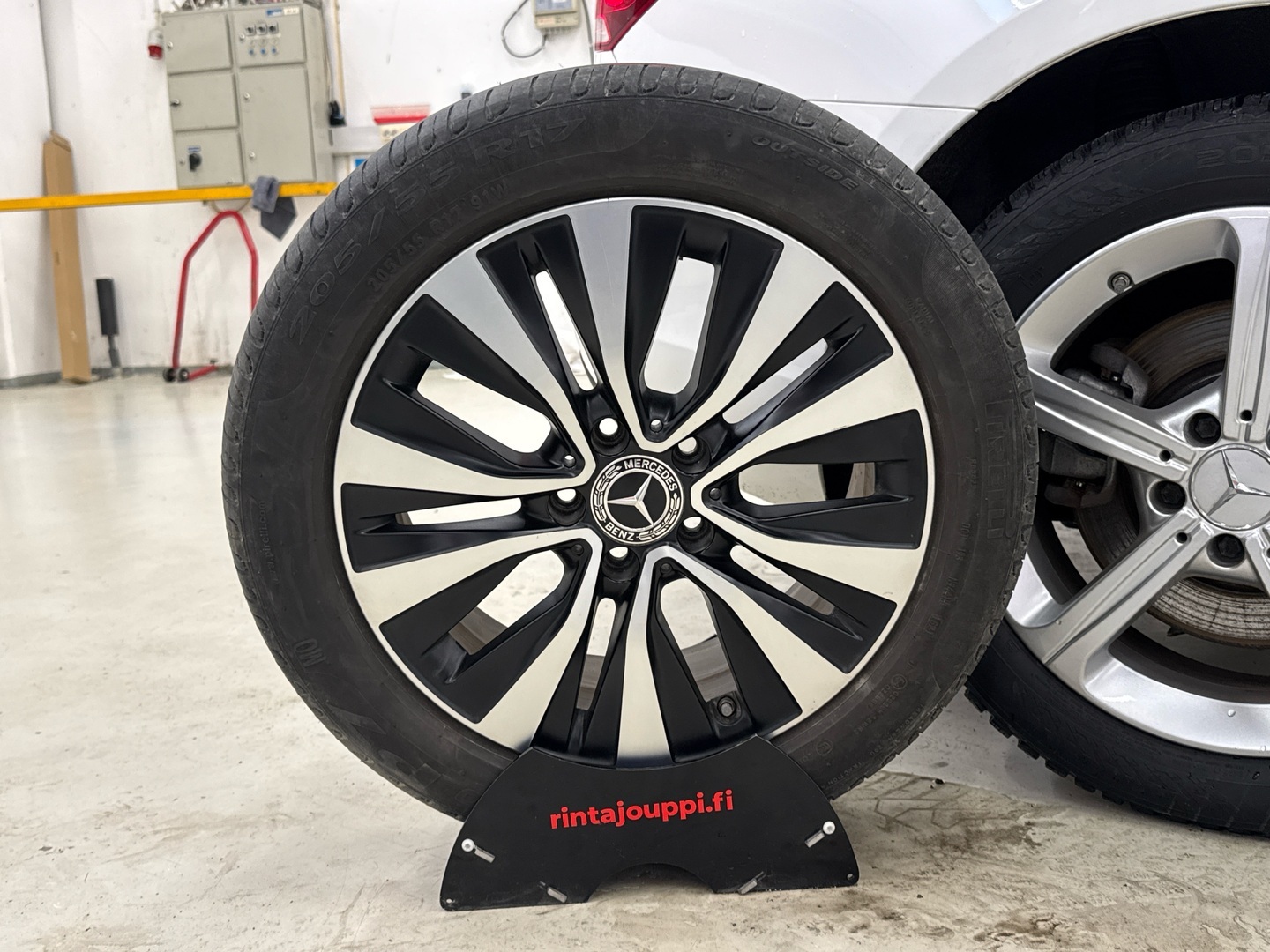 MERCEDES-BENZ A 2021