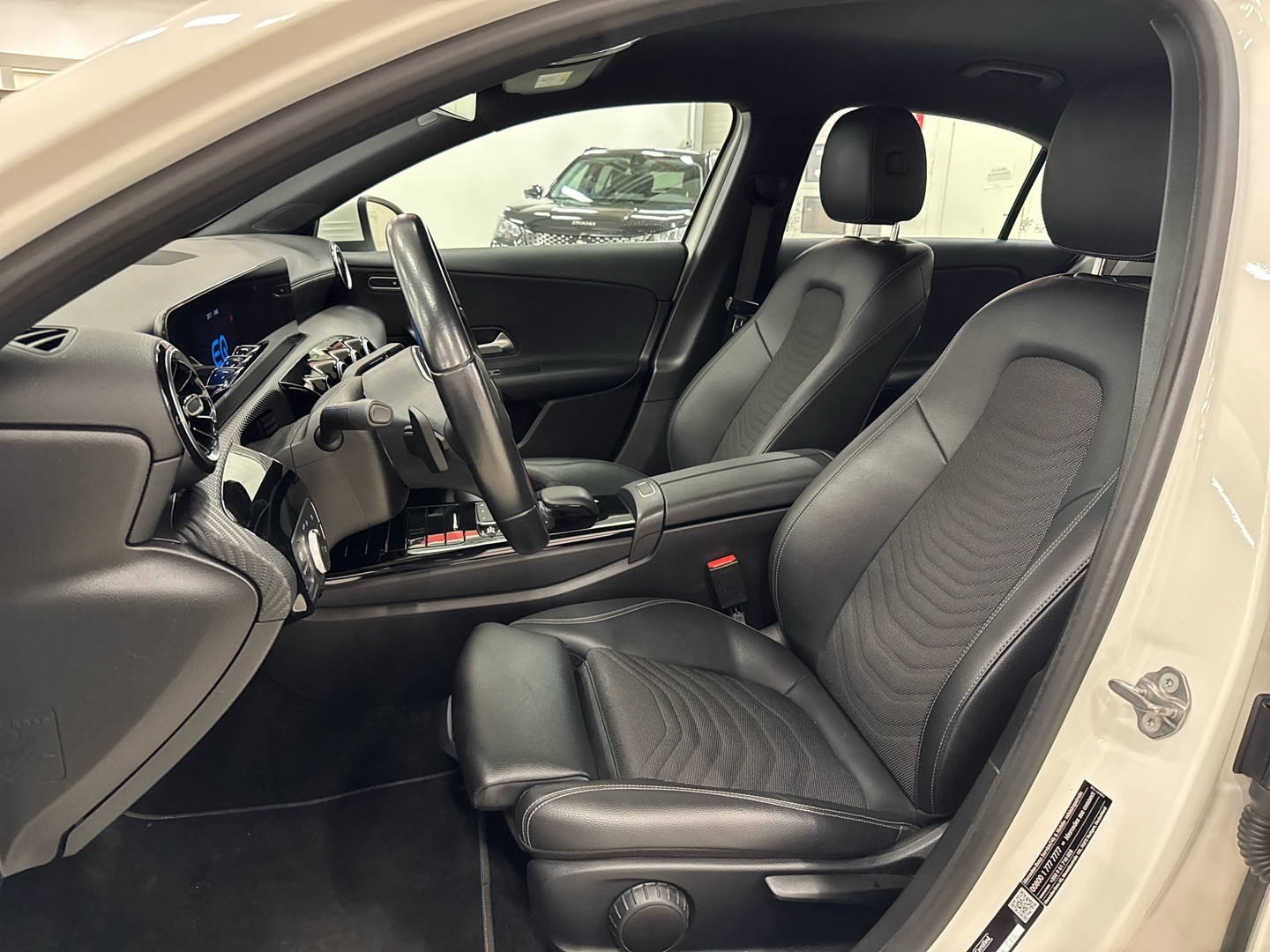 MERCEDES-BENZ A 2021