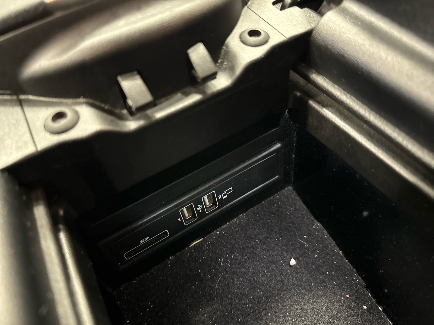 MERCEDES-BENZ E 2020