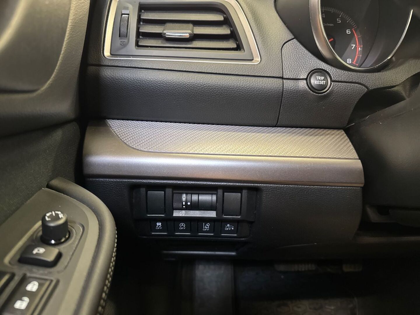 SUBARU Outback 2016
