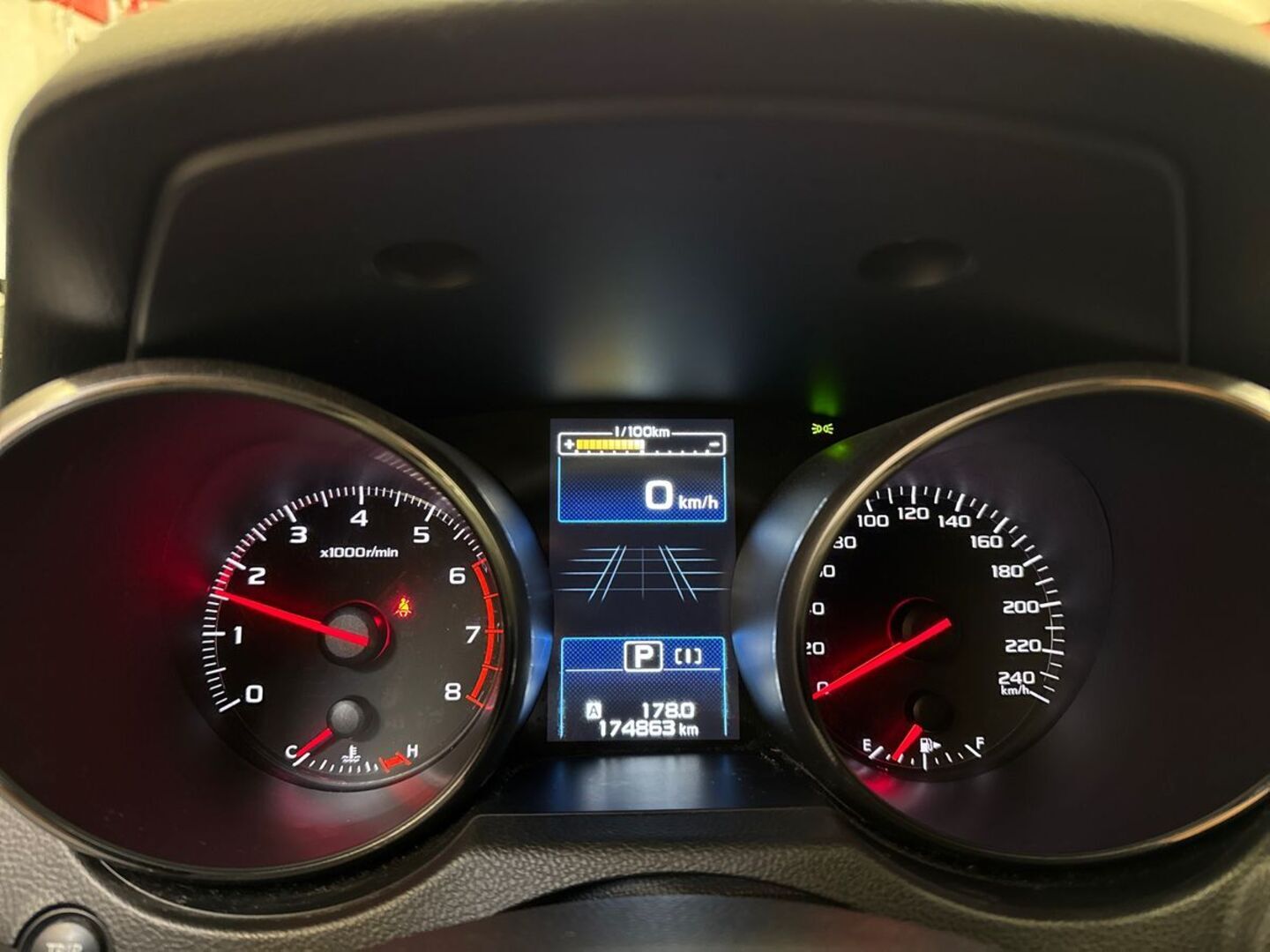 SUBARU Outback 2016