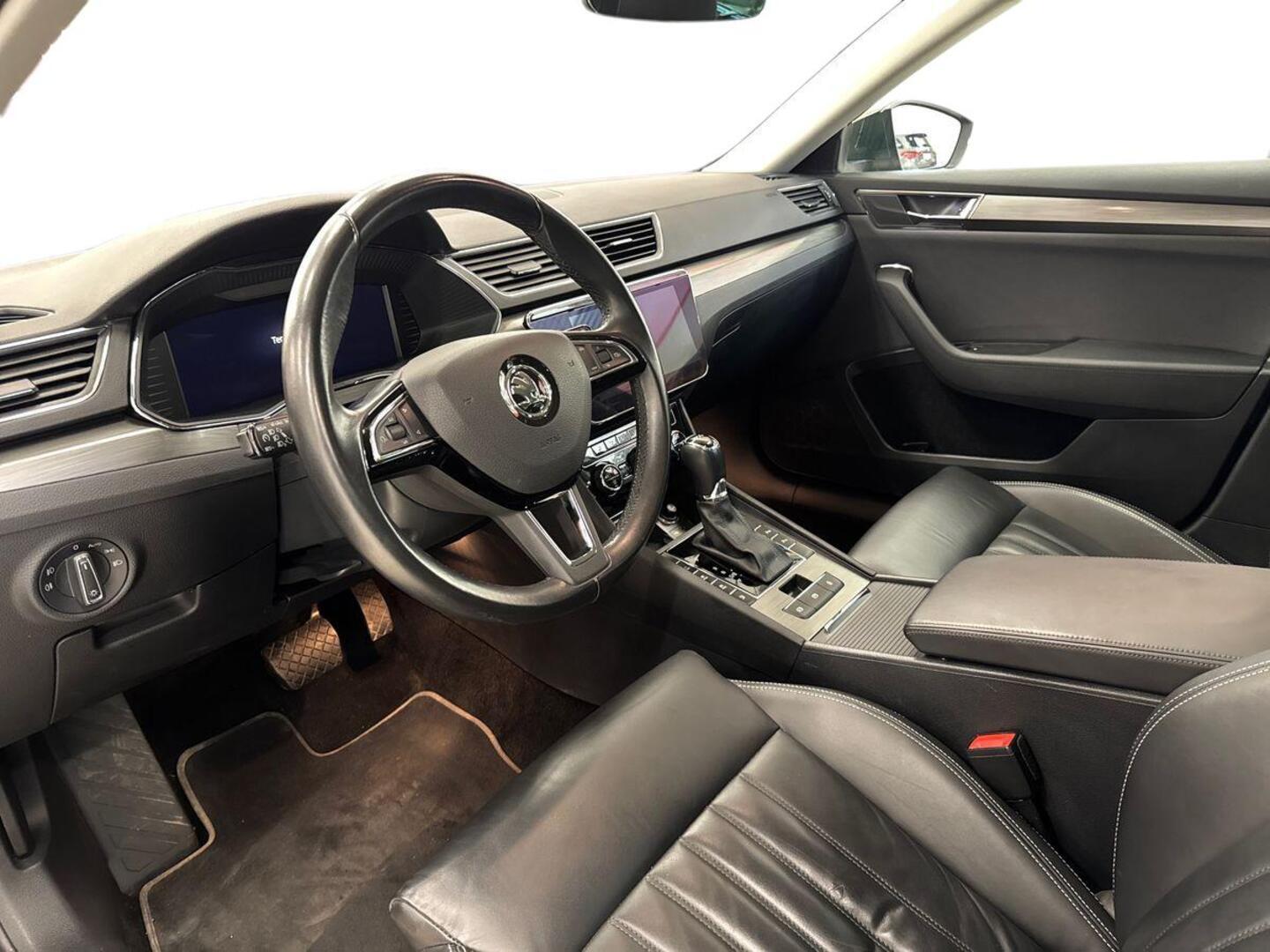 SKODA Superb 2020