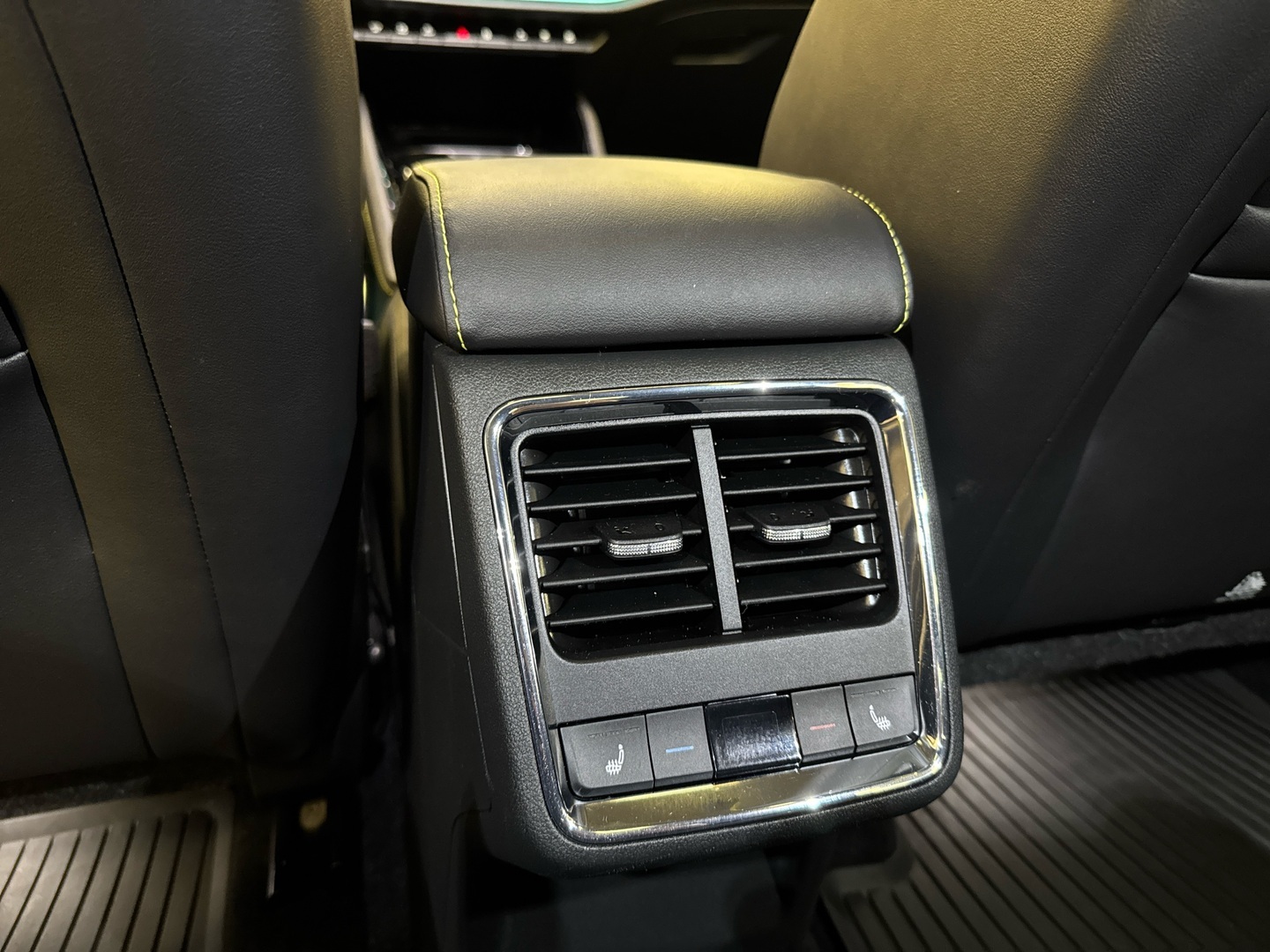 SKODA Enyaq 2022