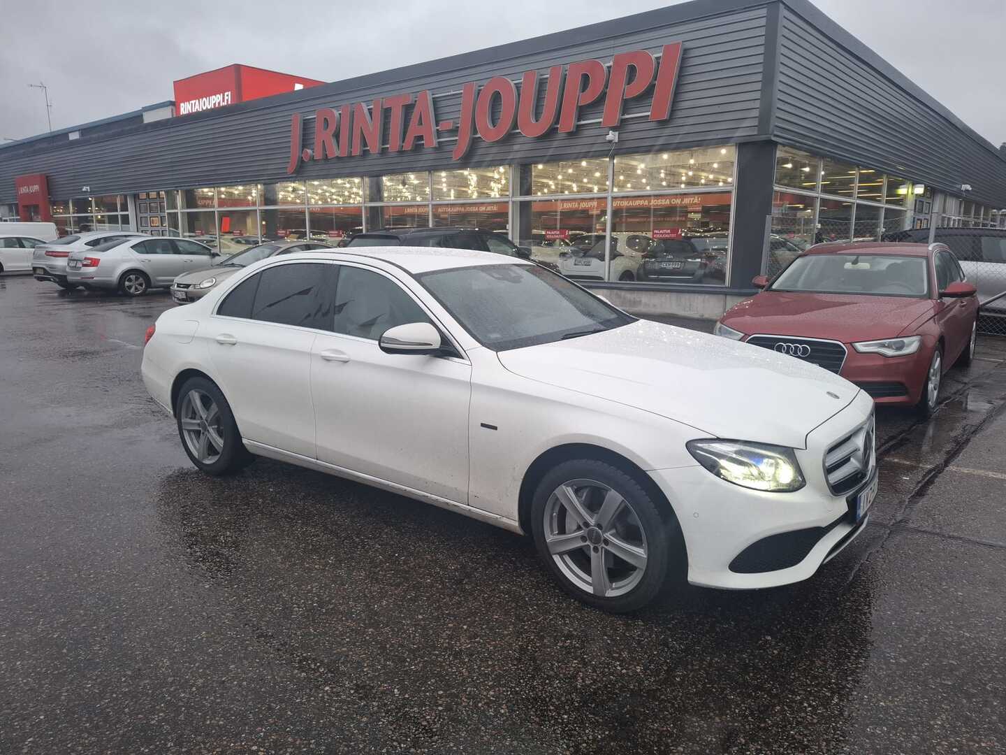 MERCEDES-BENZ E 2018