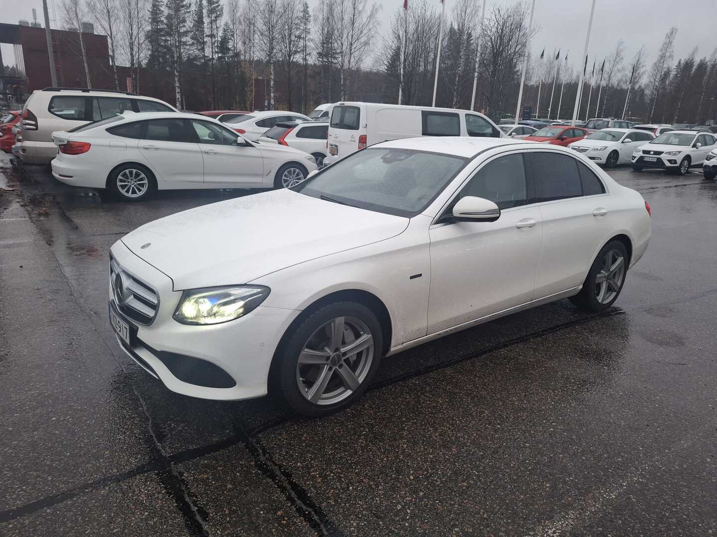 MERCEDES-BENZ E 2018