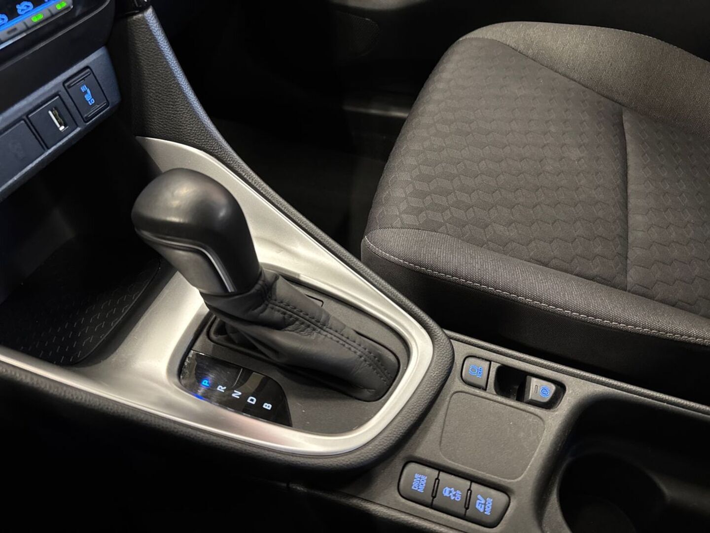TOYOTA Yaris 2020