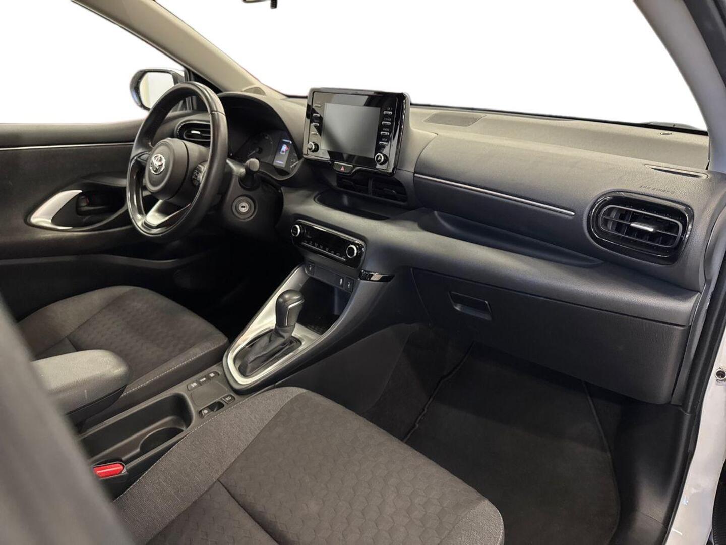 TOYOTA Yaris 2020