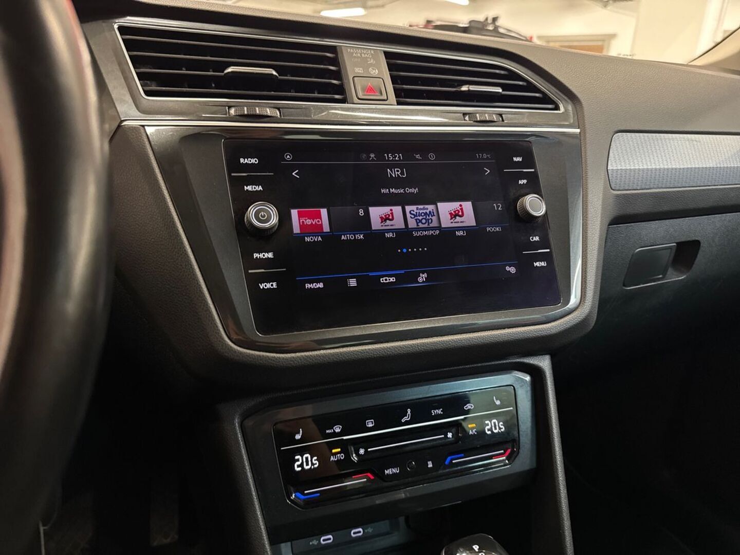 VOLKSWAGEN Tiguan 2021