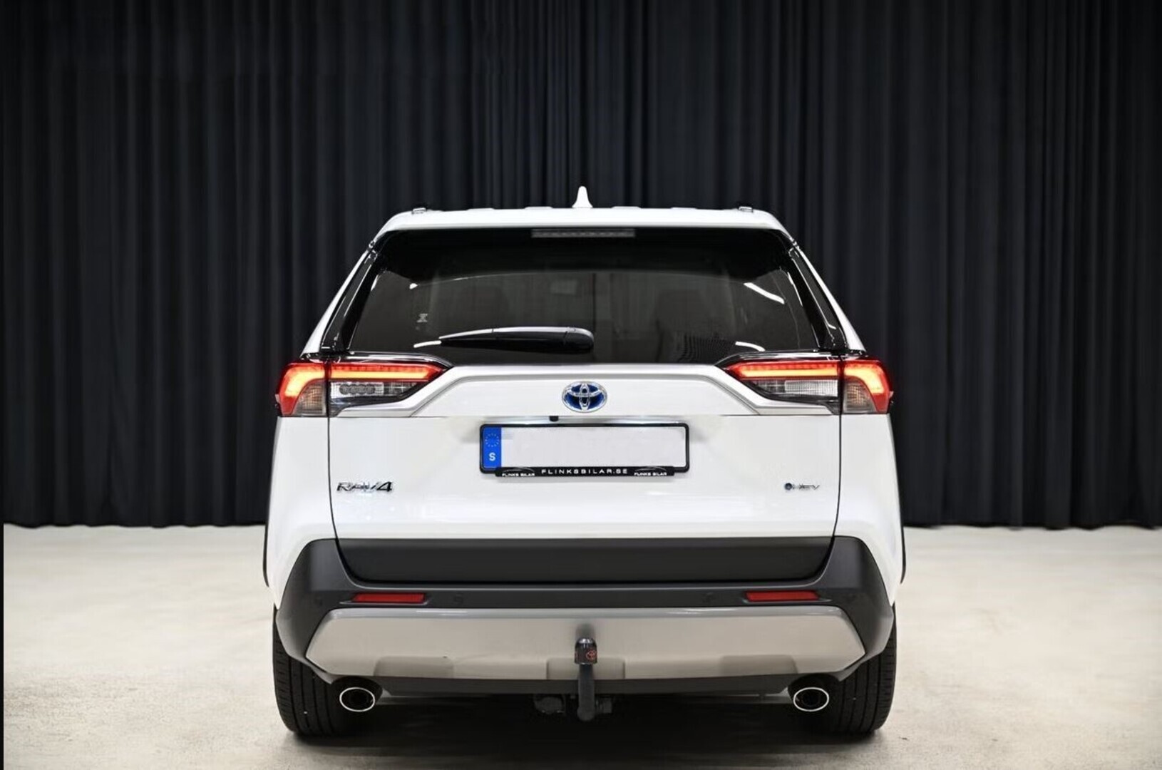 TOYOTA RAV4 2025