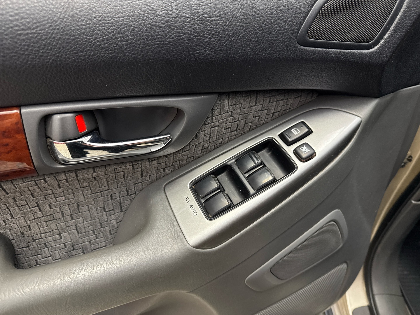 TOYOTA Land Cruiser 2006