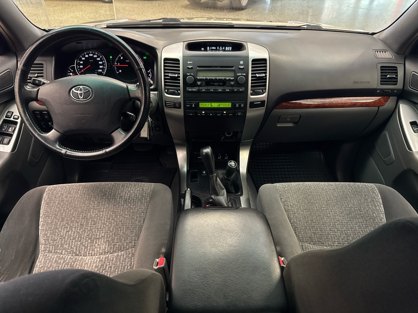 TOYOTA Land Cruiser 2006