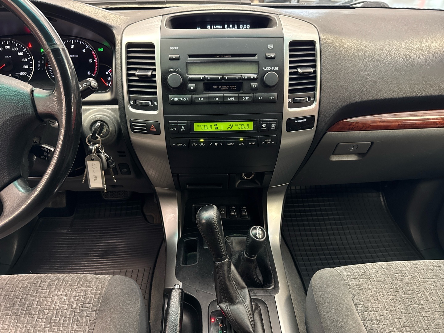 TOYOTA Land Cruiser 2006