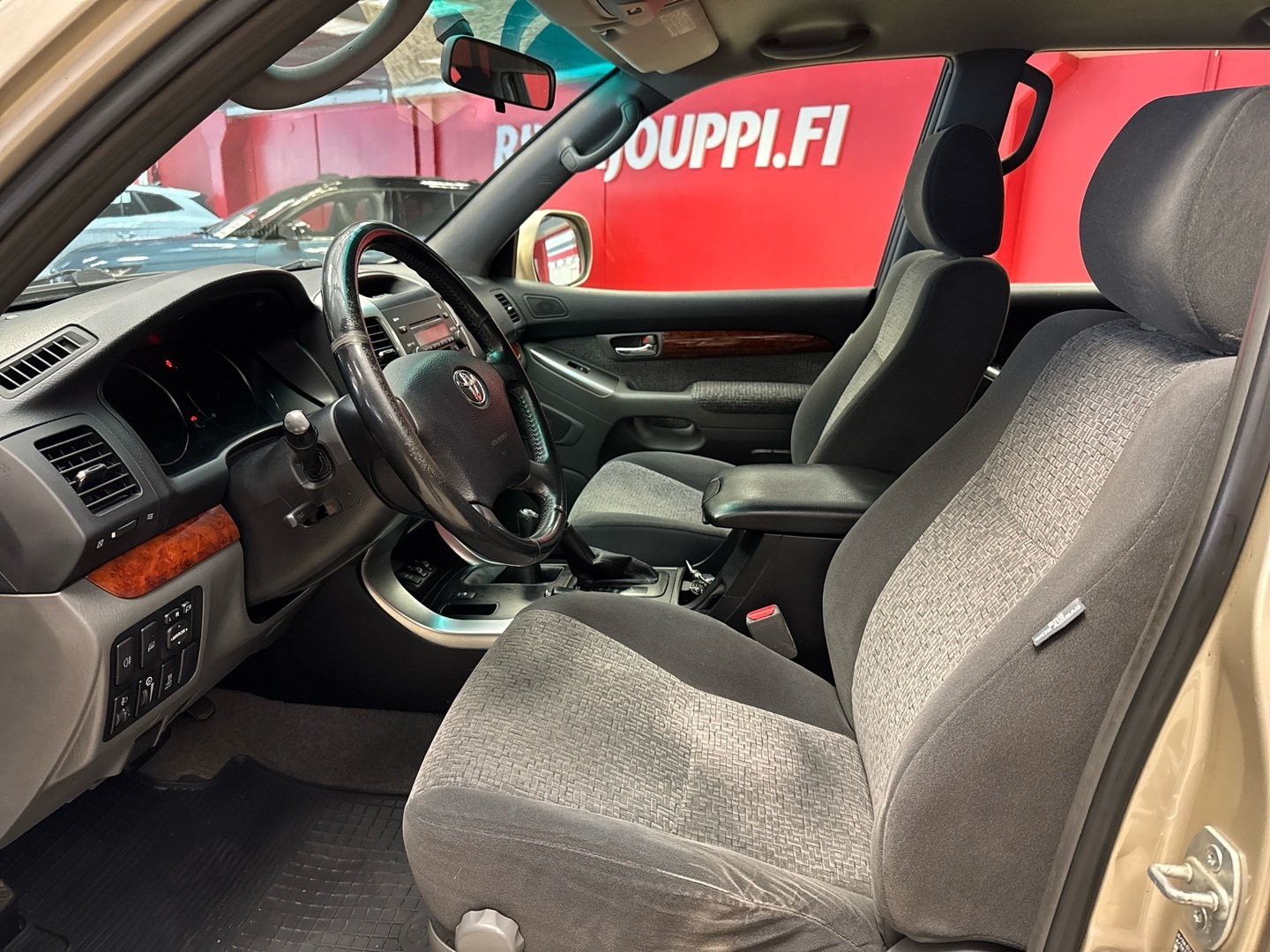 TOYOTA Land Cruiser 2006