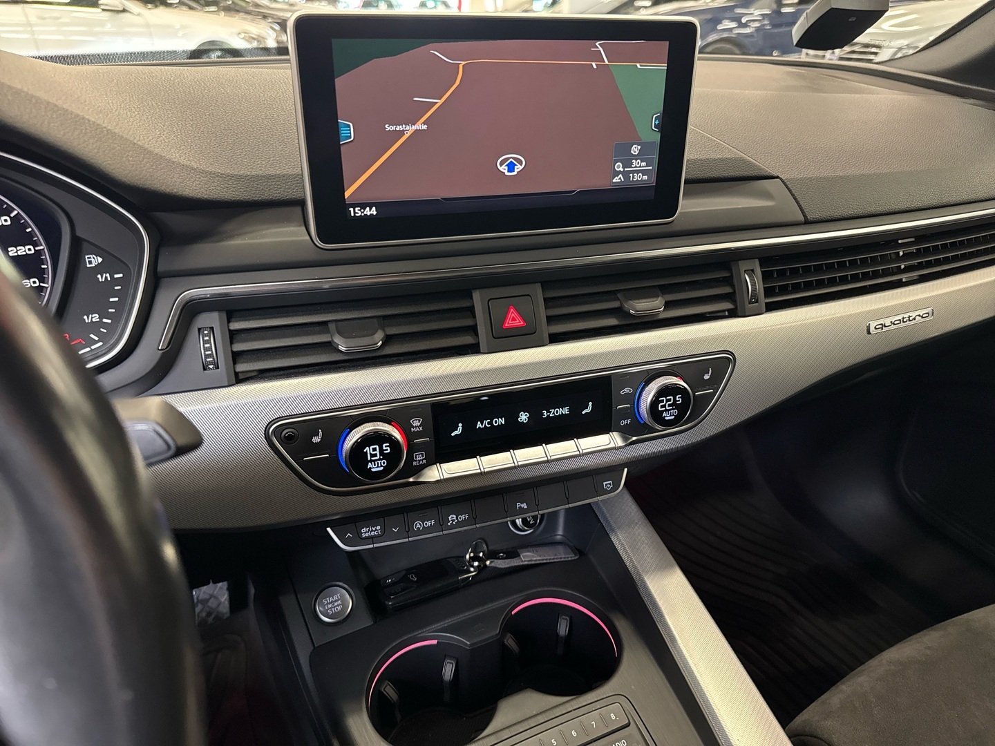 AUDI A4 2016