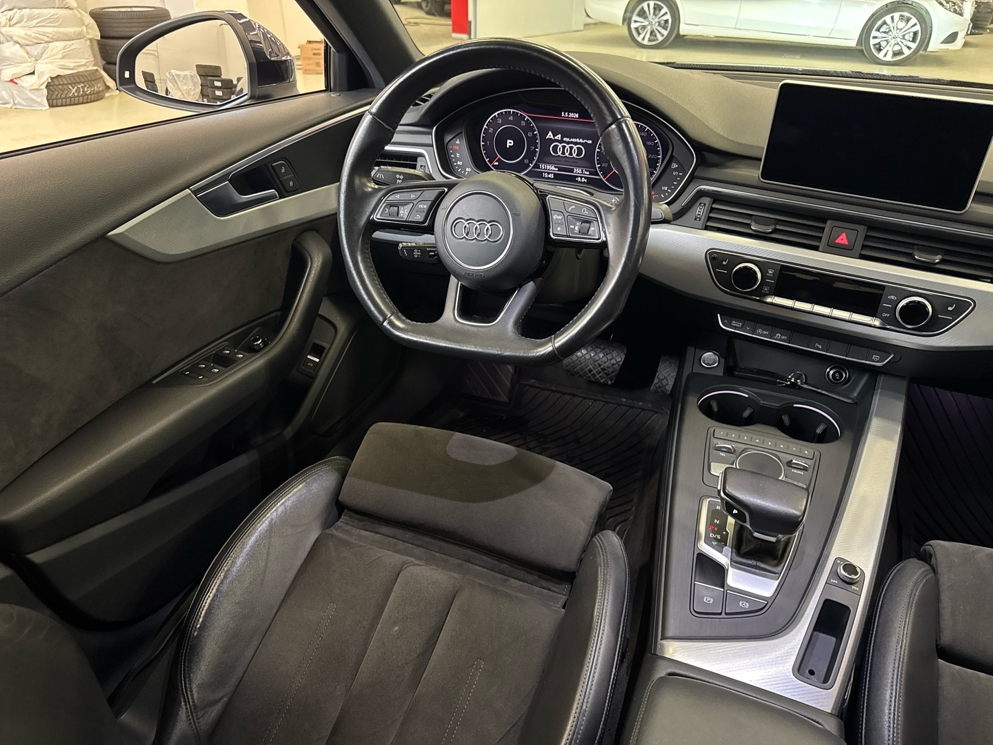 AUDI A4 2016