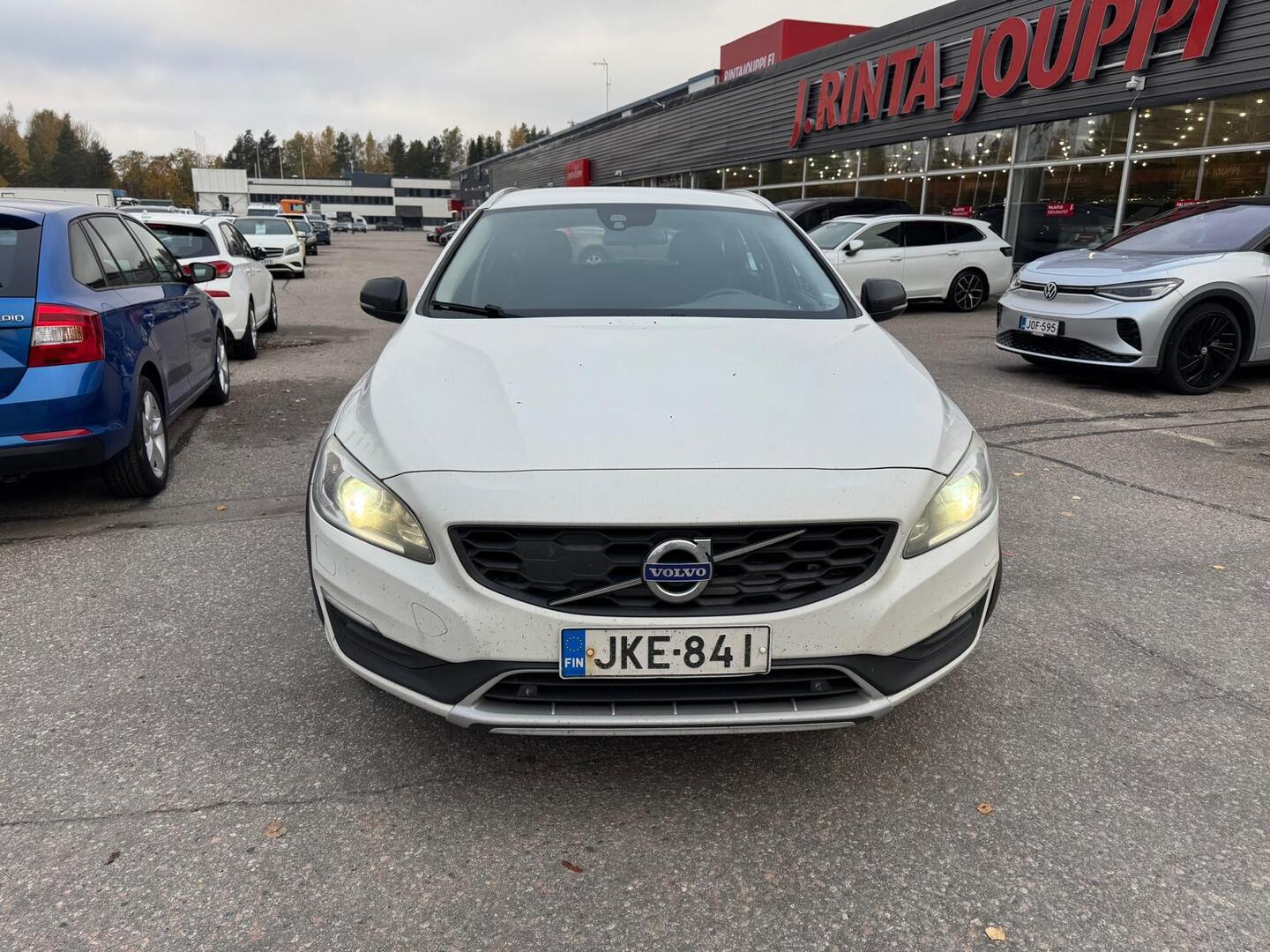 VOLVO V60 Cross Country 2016