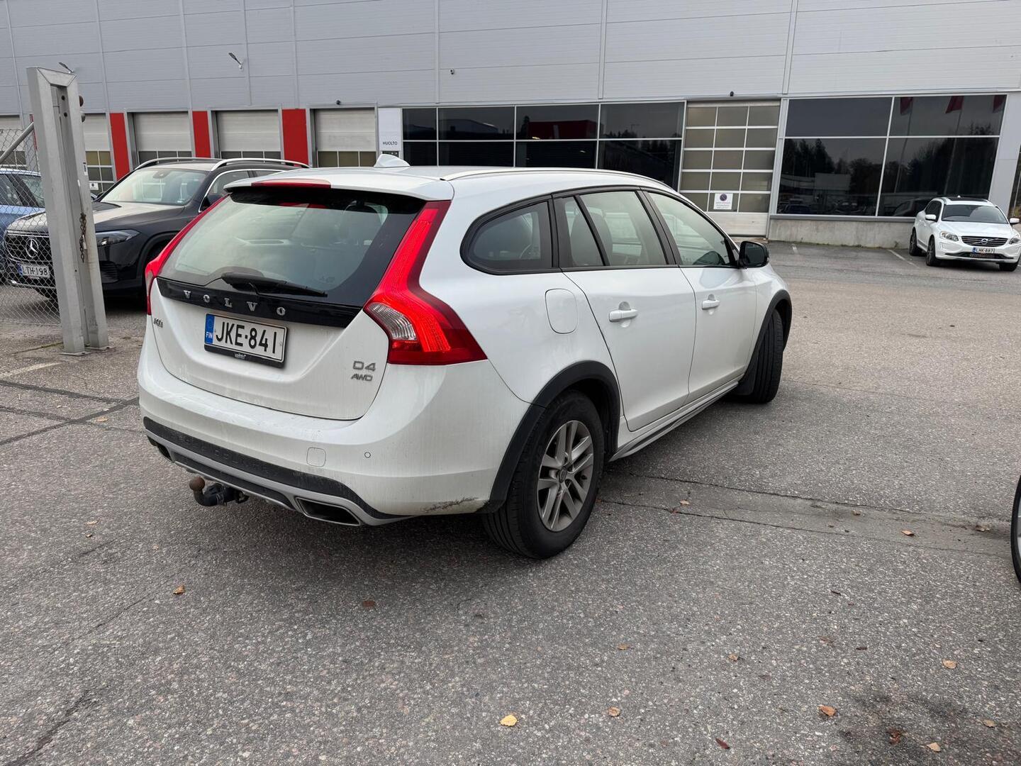 VOLVO V60 Cross Country 2016