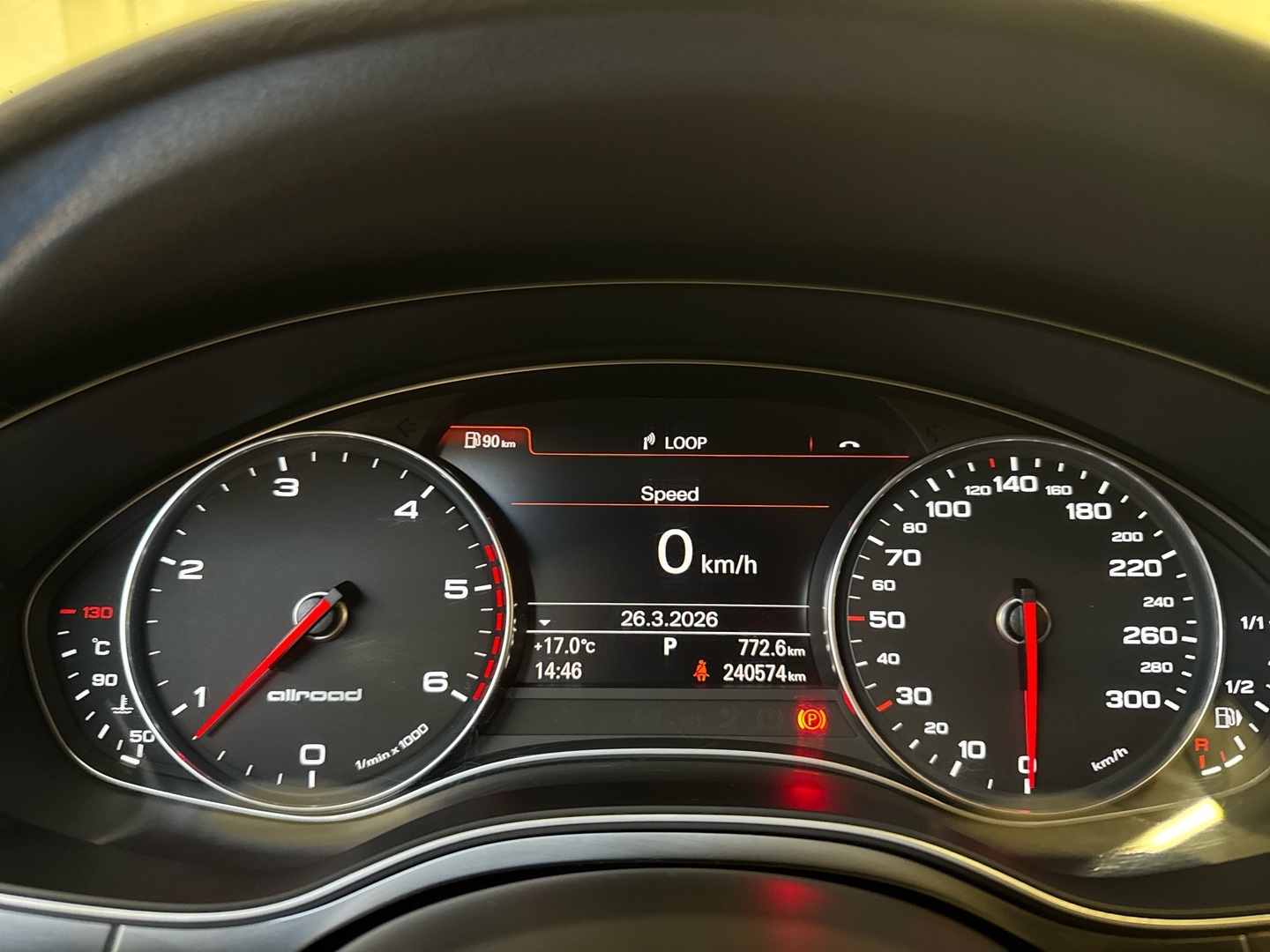 AUDI A6 allroad quattro 2014