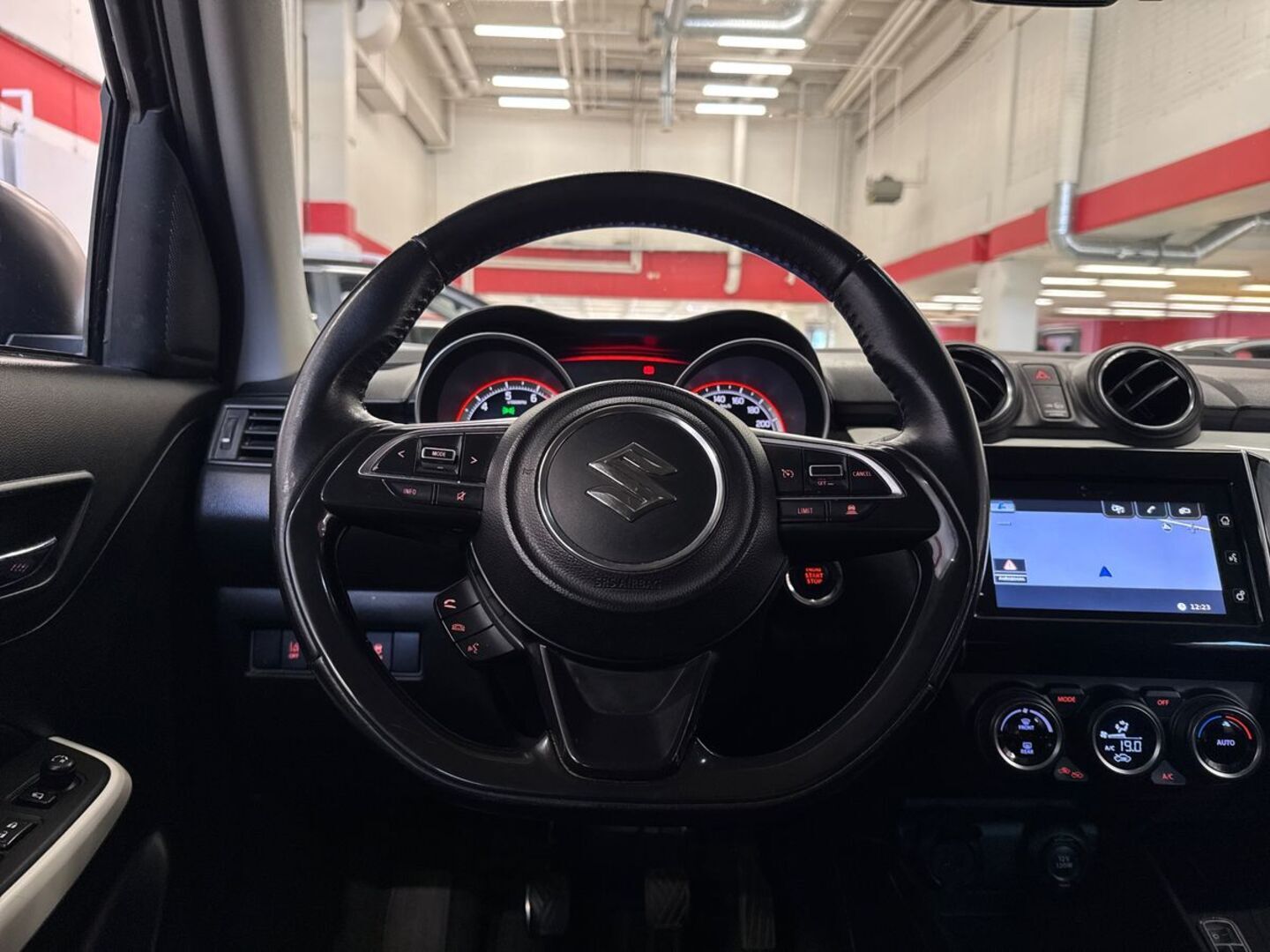 SUZUKI Swift 2019