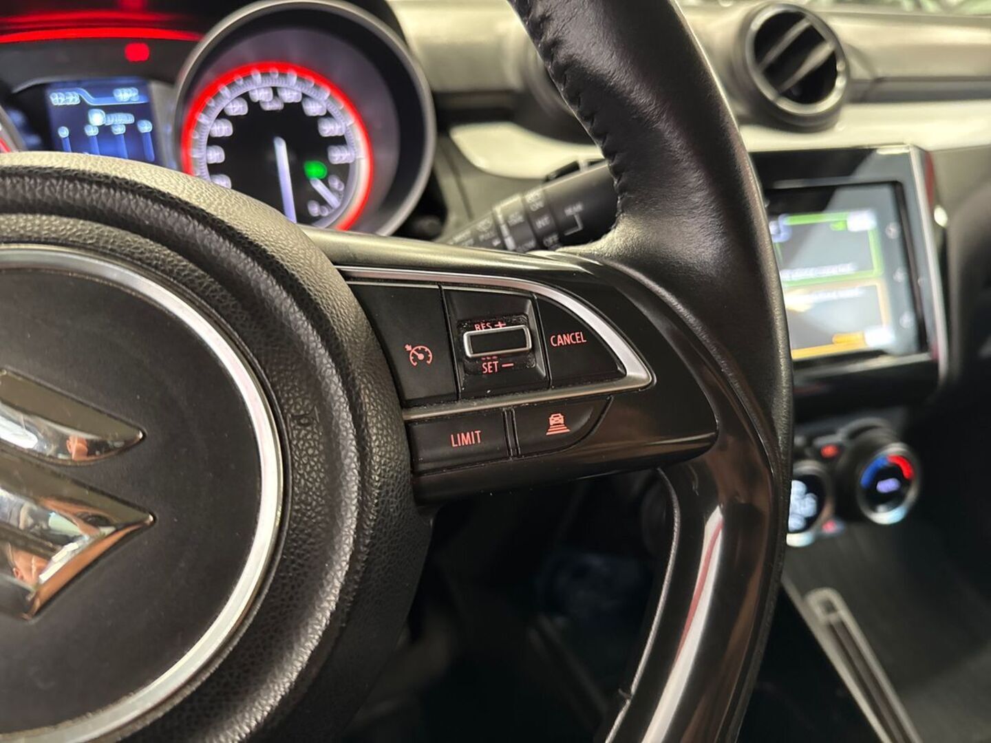 SUZUKI Swift 2019