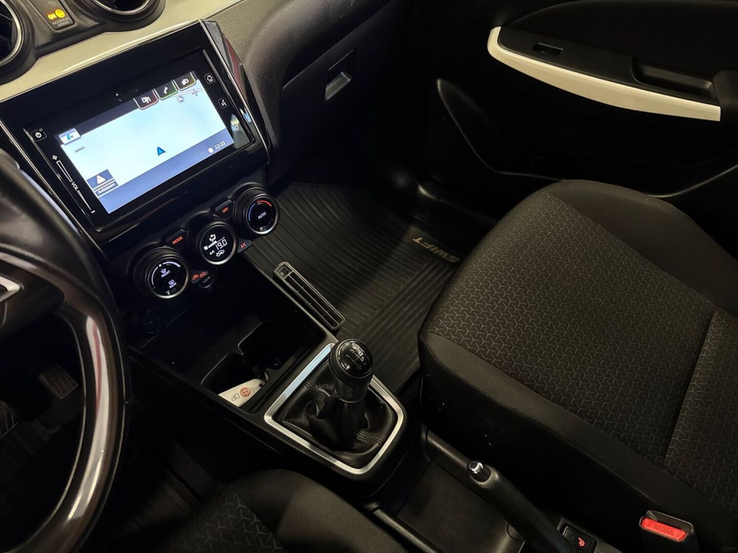 SUZUKI Swift 2019